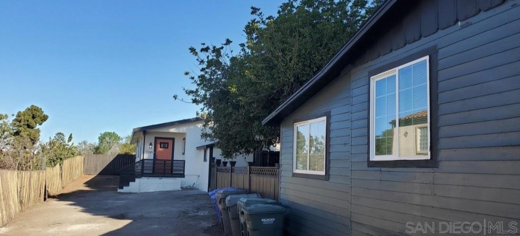 2743 Ridgeway Dr, National City CA  91950-7738 exterior