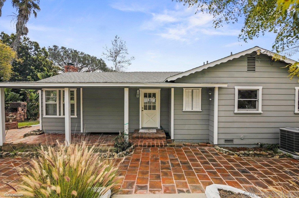 10405 Challenge Blvd, La Mesa CA  91941-7244 exterior