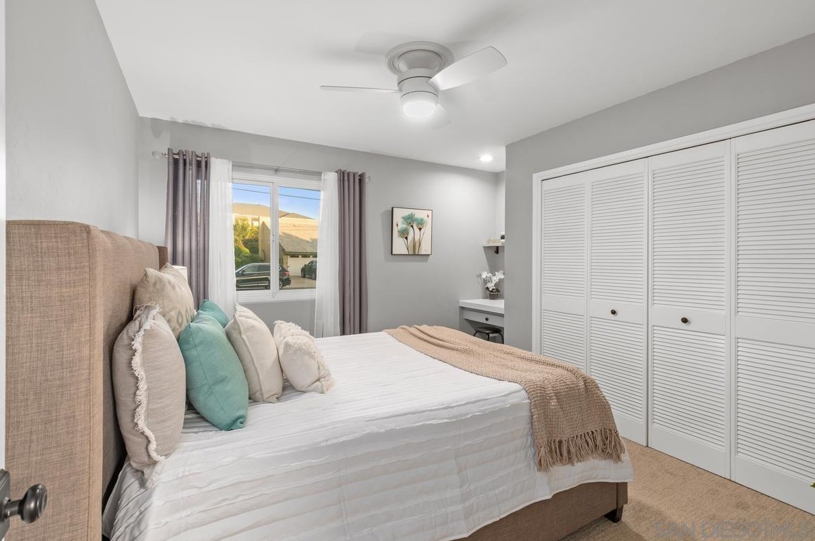 8020 Eastridge Dr, La Mesa CA  91941-7834 exterior