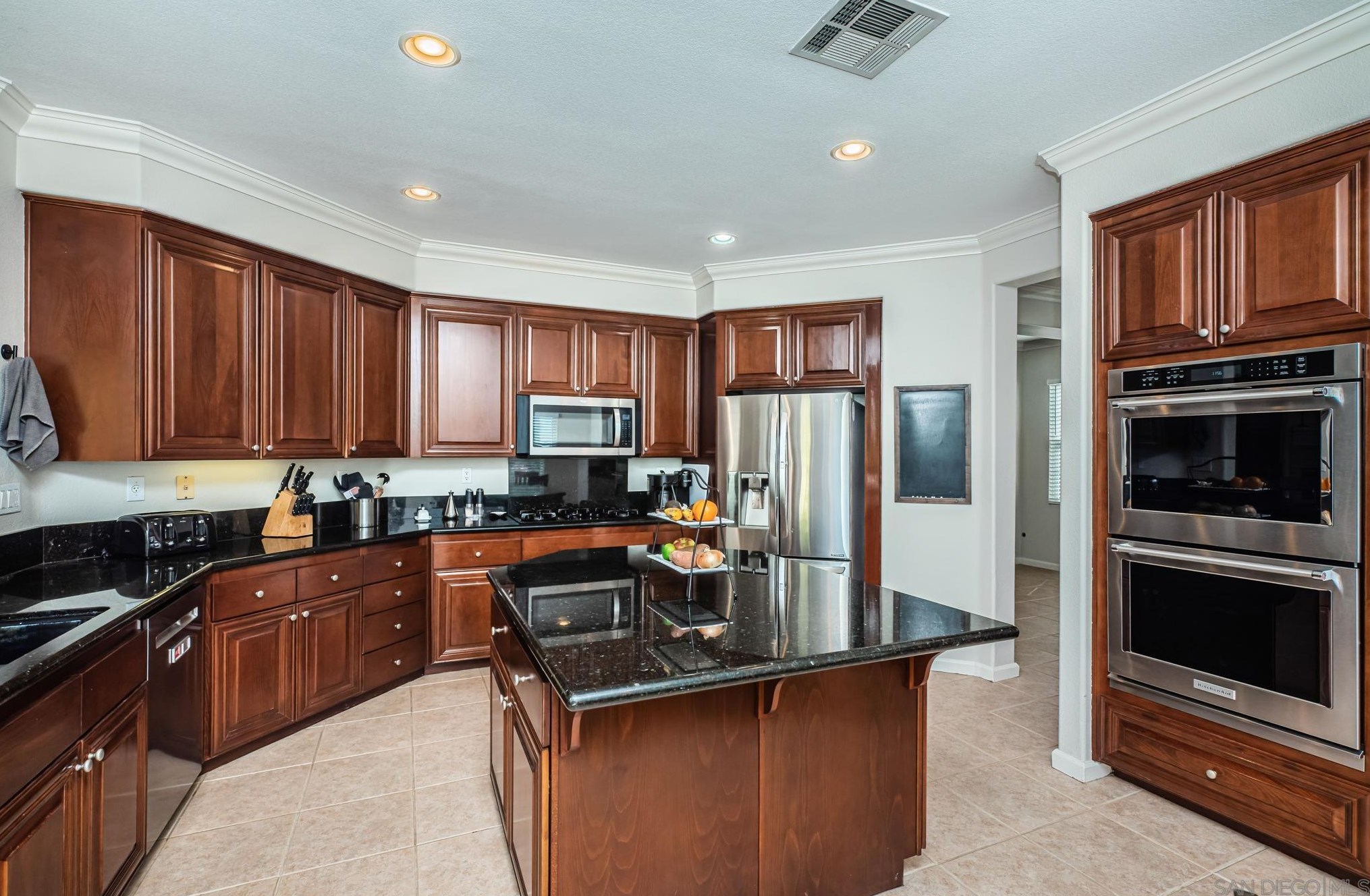 13828 Torrey Bella Ct, San Diego CA  92129-4627 exterior