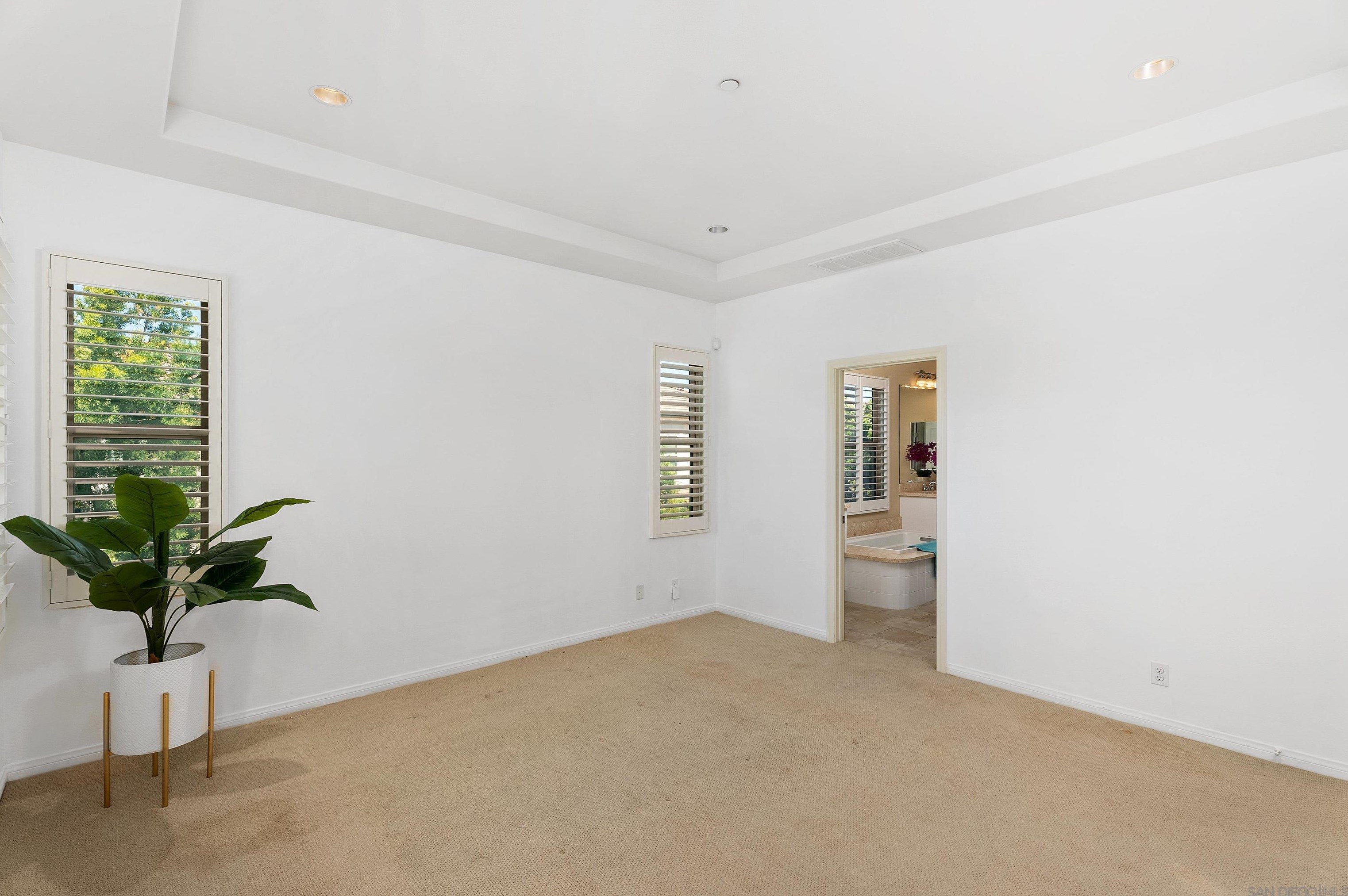 55 Diamond, Irvine CA  92620-2143 exterior