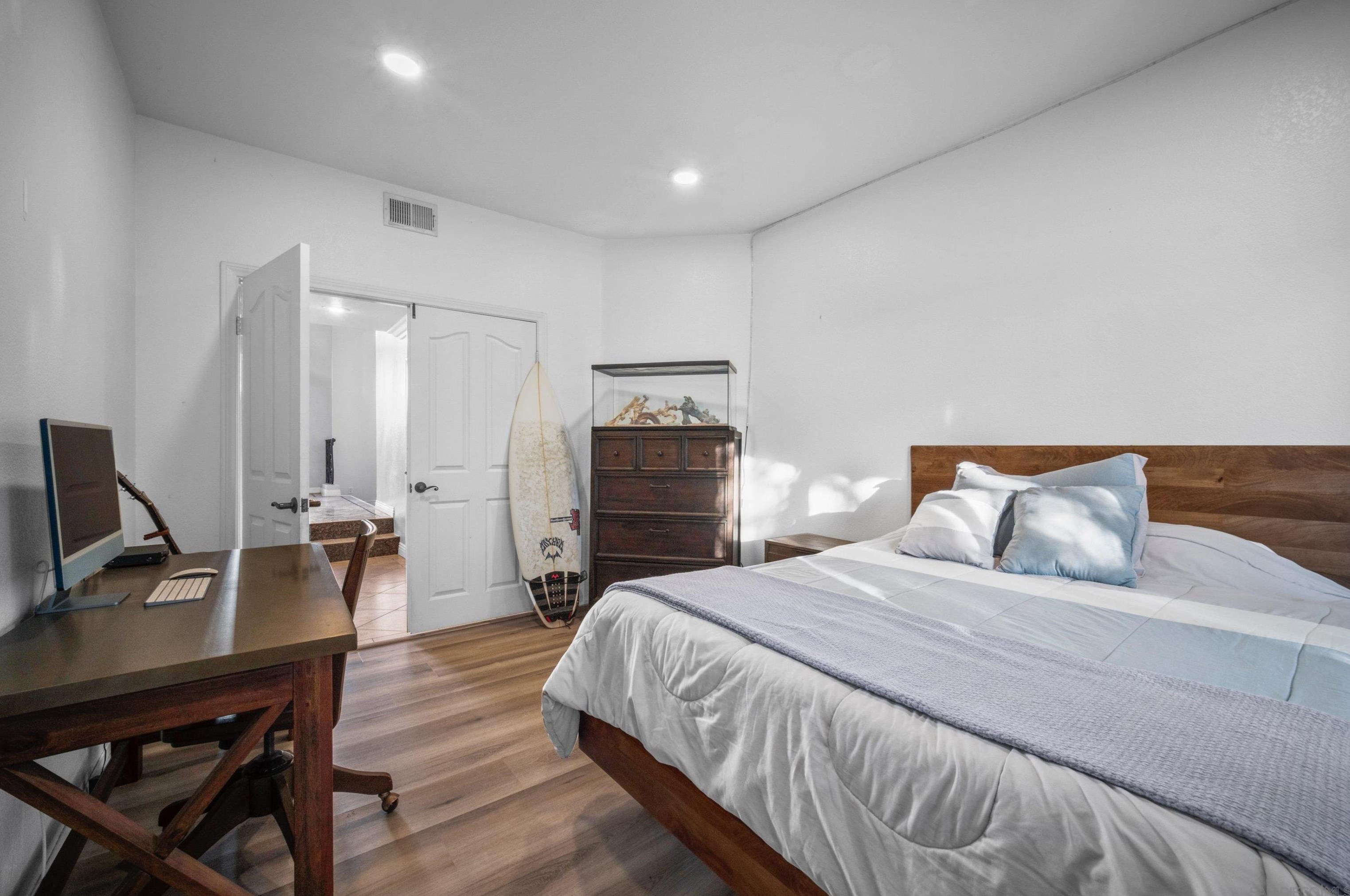 1209 Rancho Pacifica Pl, Vista CA  92084-7011 exterior