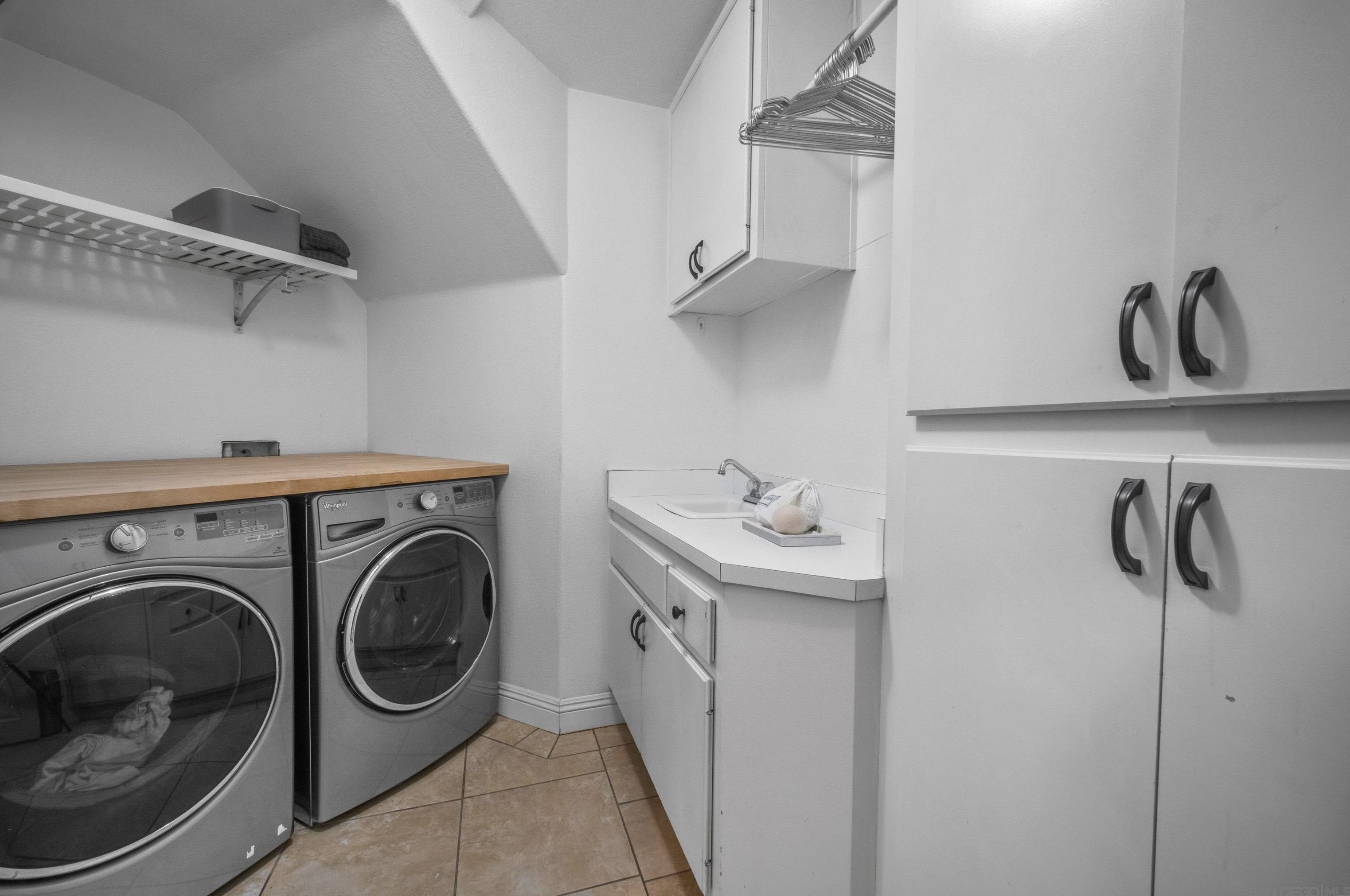 1209 Rancho Pacifica Pl, Vista CA  92084-7011 exterior