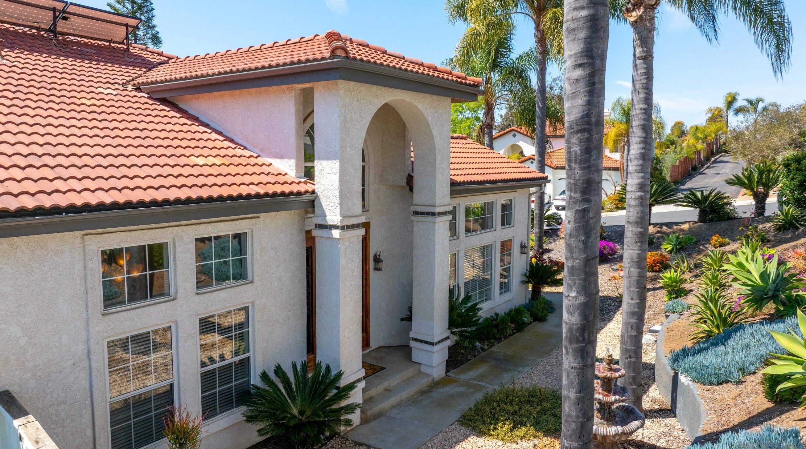 1209 Rancho Pacifica Pl, Vista CA  92084-7011 exterior