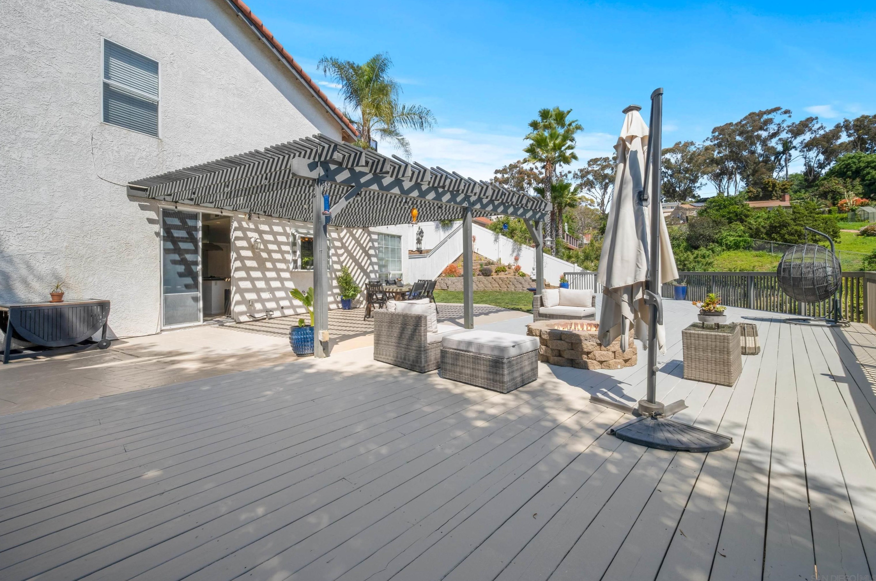 1209 Rancho Pacifica Pl, Vista CA  92084-7011 exterior