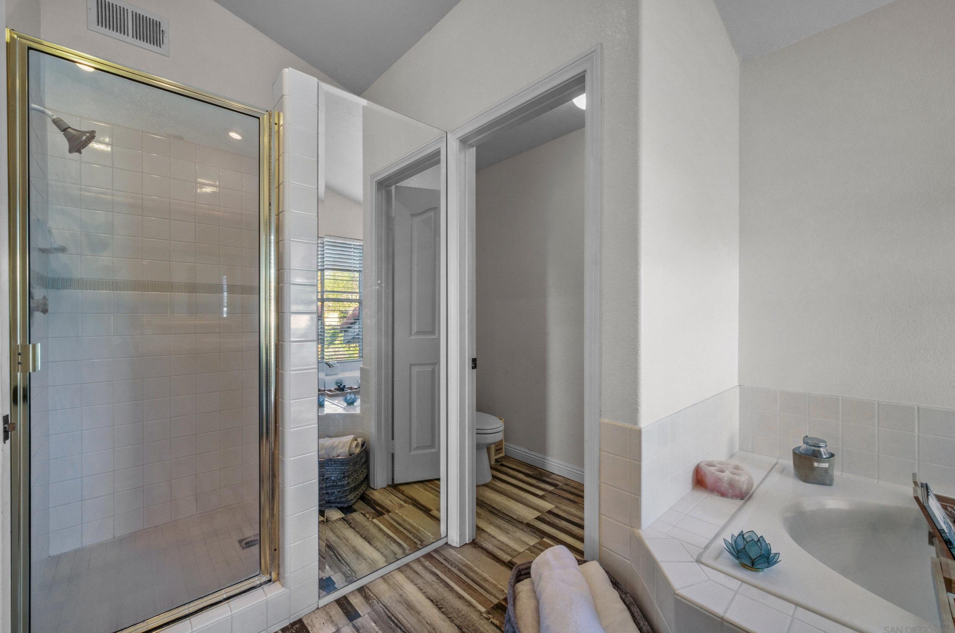 1209 Rancho Pacifica Pl, Vista CA  92084-7011 exterior