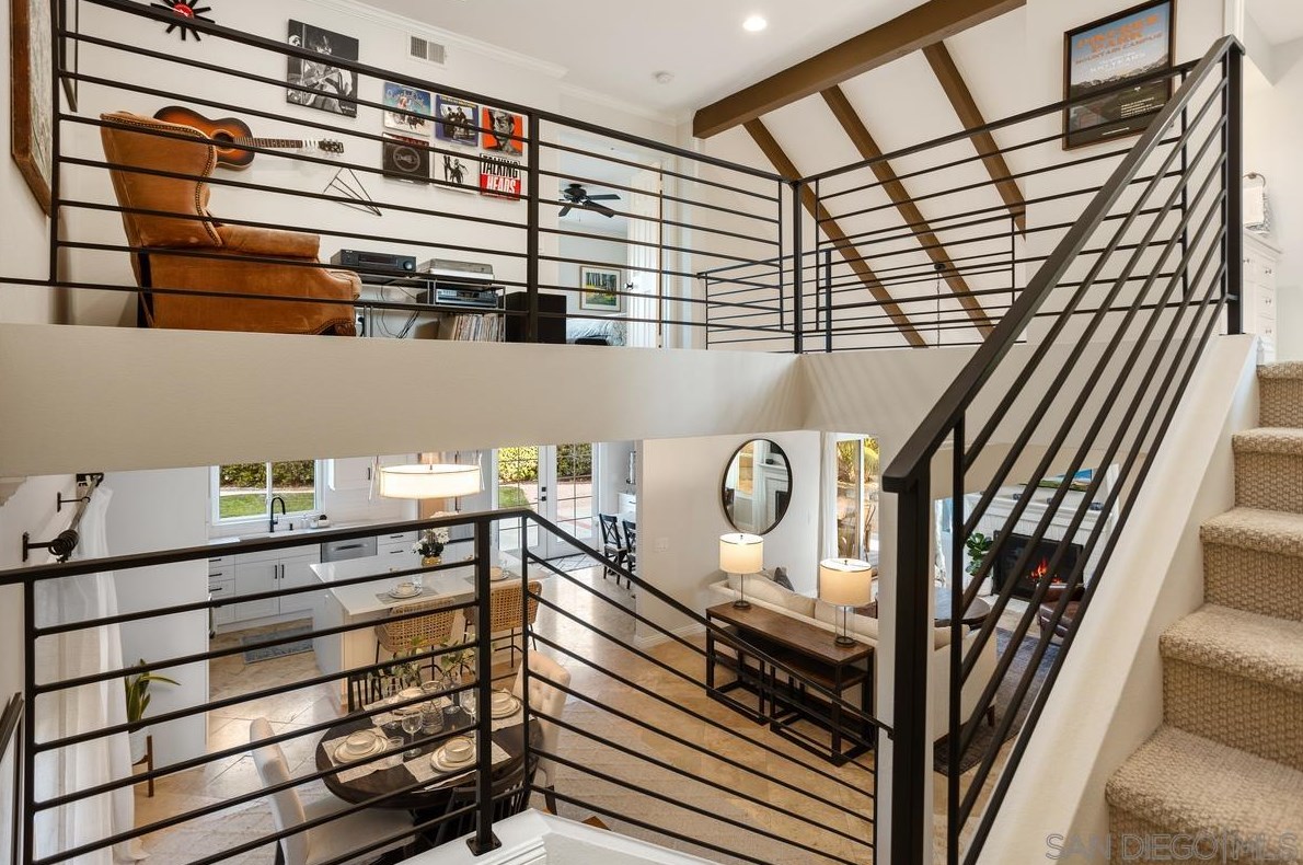 1876 Burnt Maple Way, Vista CA  92081-7357 exterior