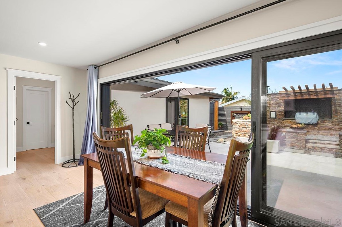 6038 Scripps St, San Diego CA  92122-3216 exterior