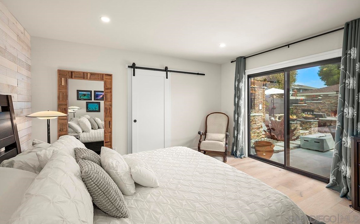 6038 Scripps St, San Diego CA  92122-3216 exterior