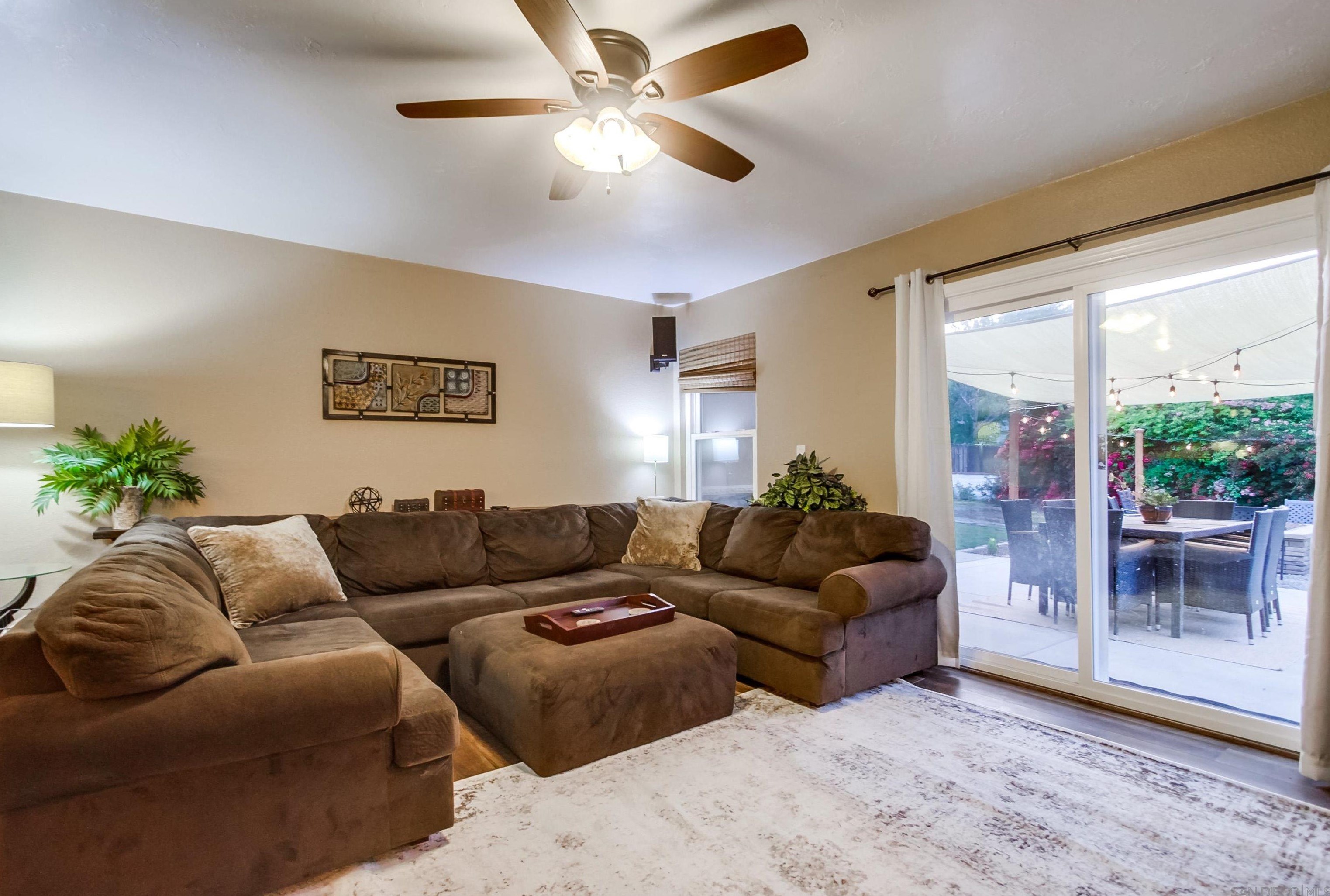 1566 La Vine Ln, Vista CA  92084-7268 exterior