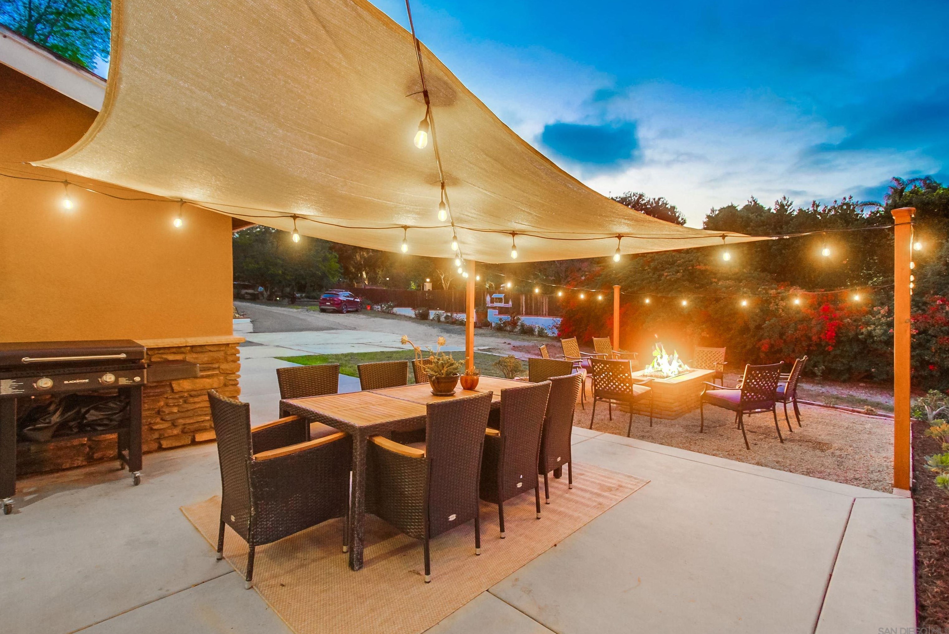 1566 La Vine Ln, Vista CA  92084-7268 exterior