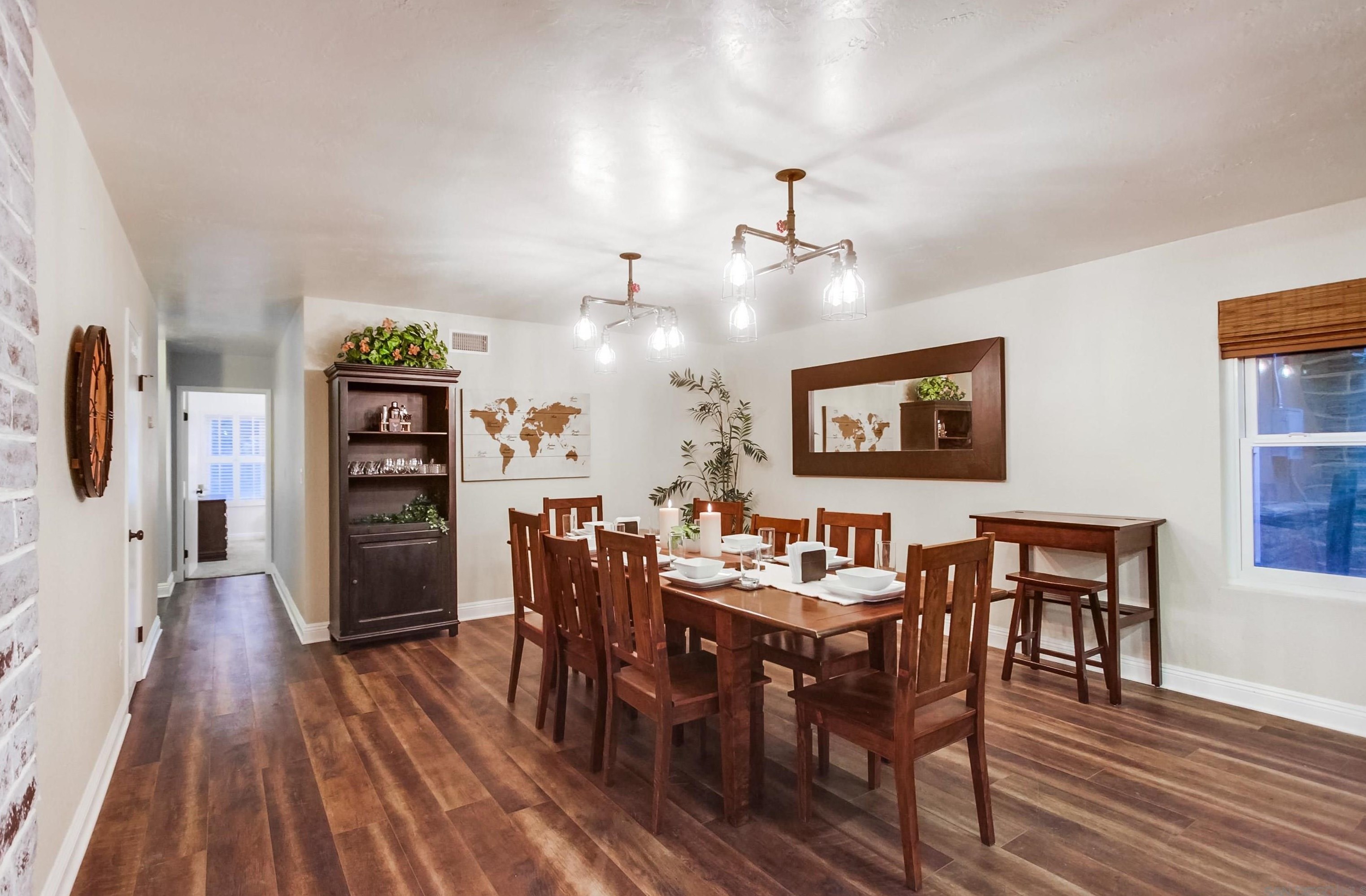 1566 La Vine Ln, Vista CA  92084-7268 exterior