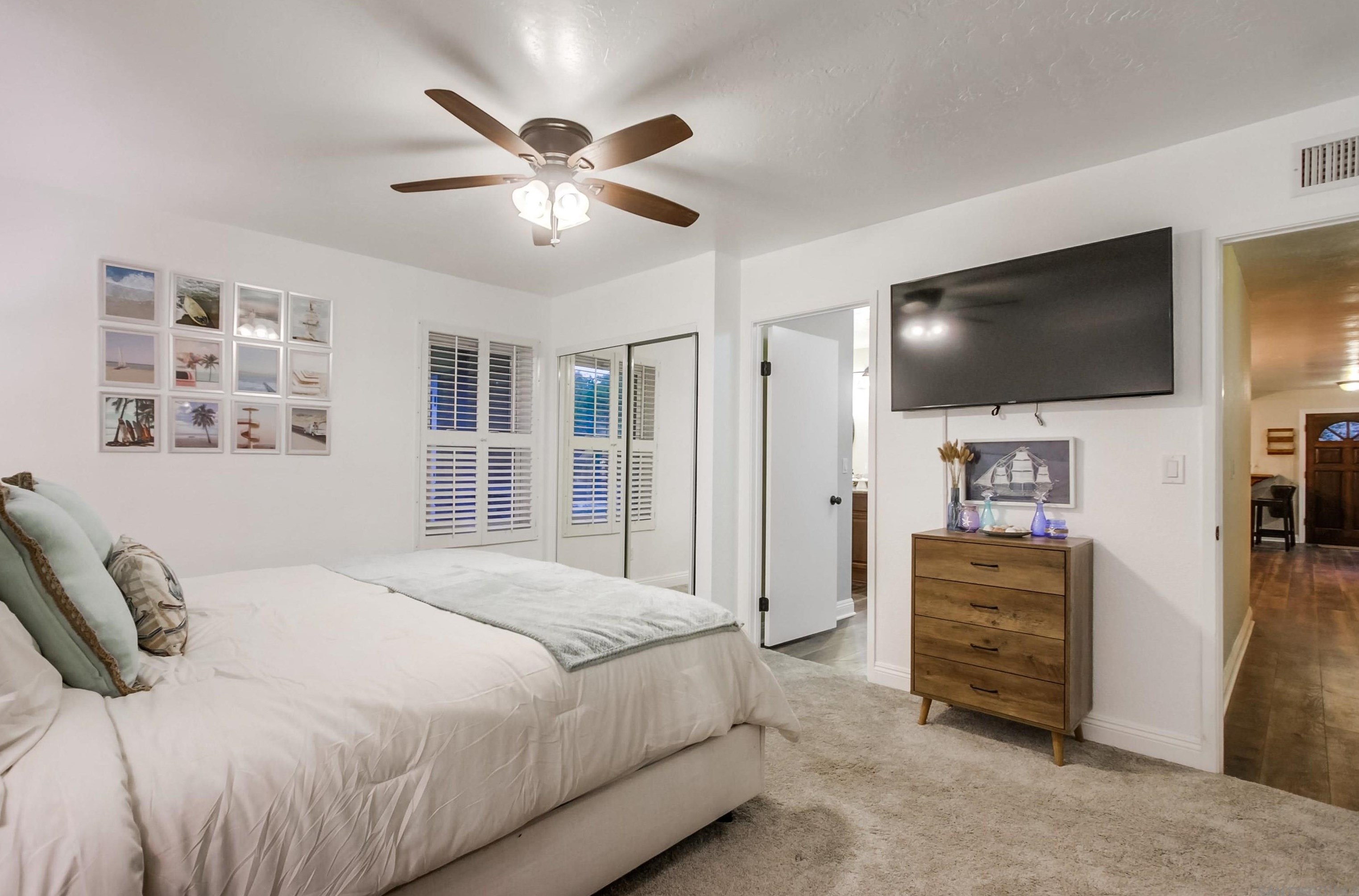 1566 La Vine Ln, Vista CA  92084-7268 exterior