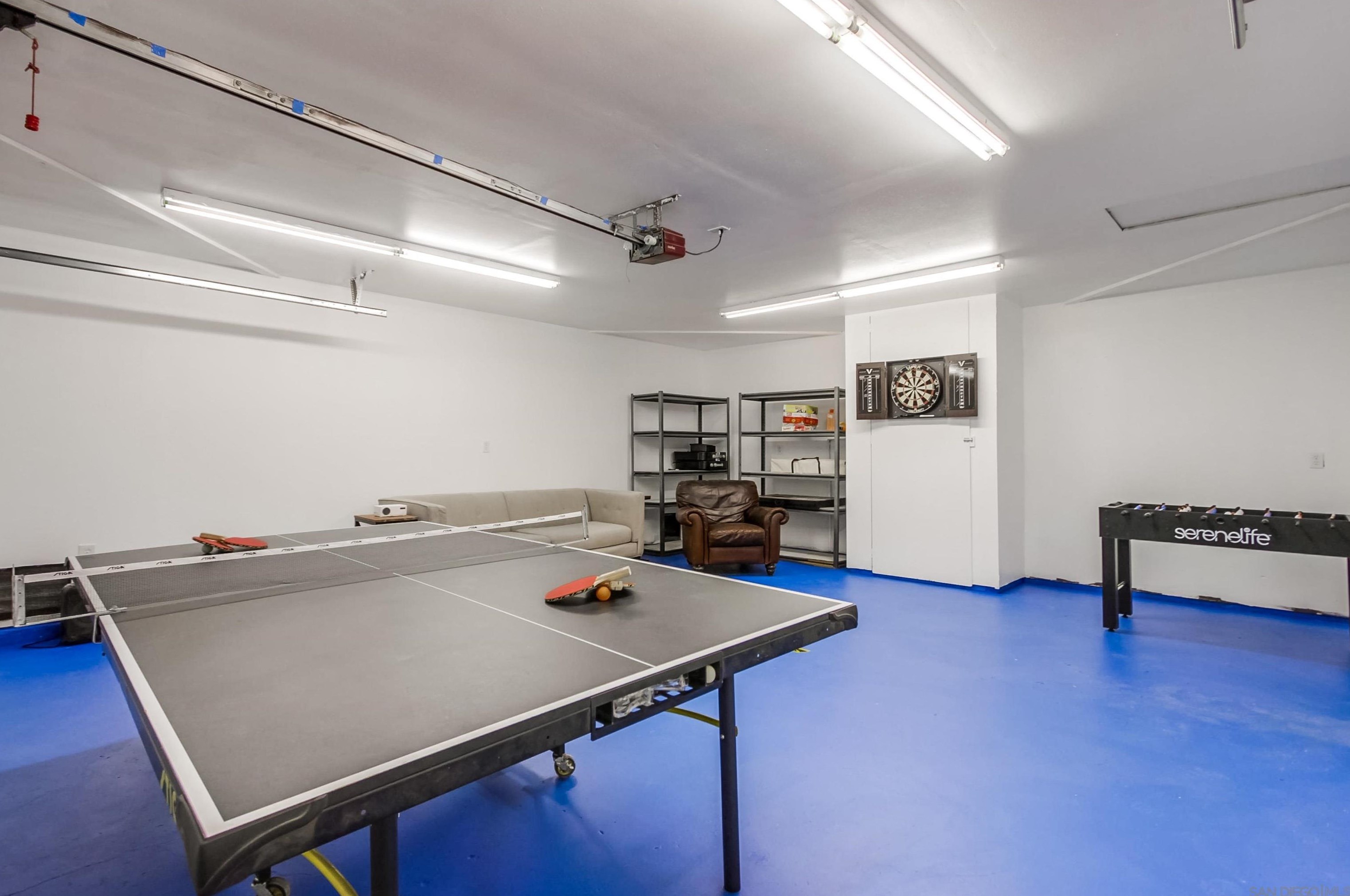 1566 La Vine Ln, Vista CA  92084-7268 exterior