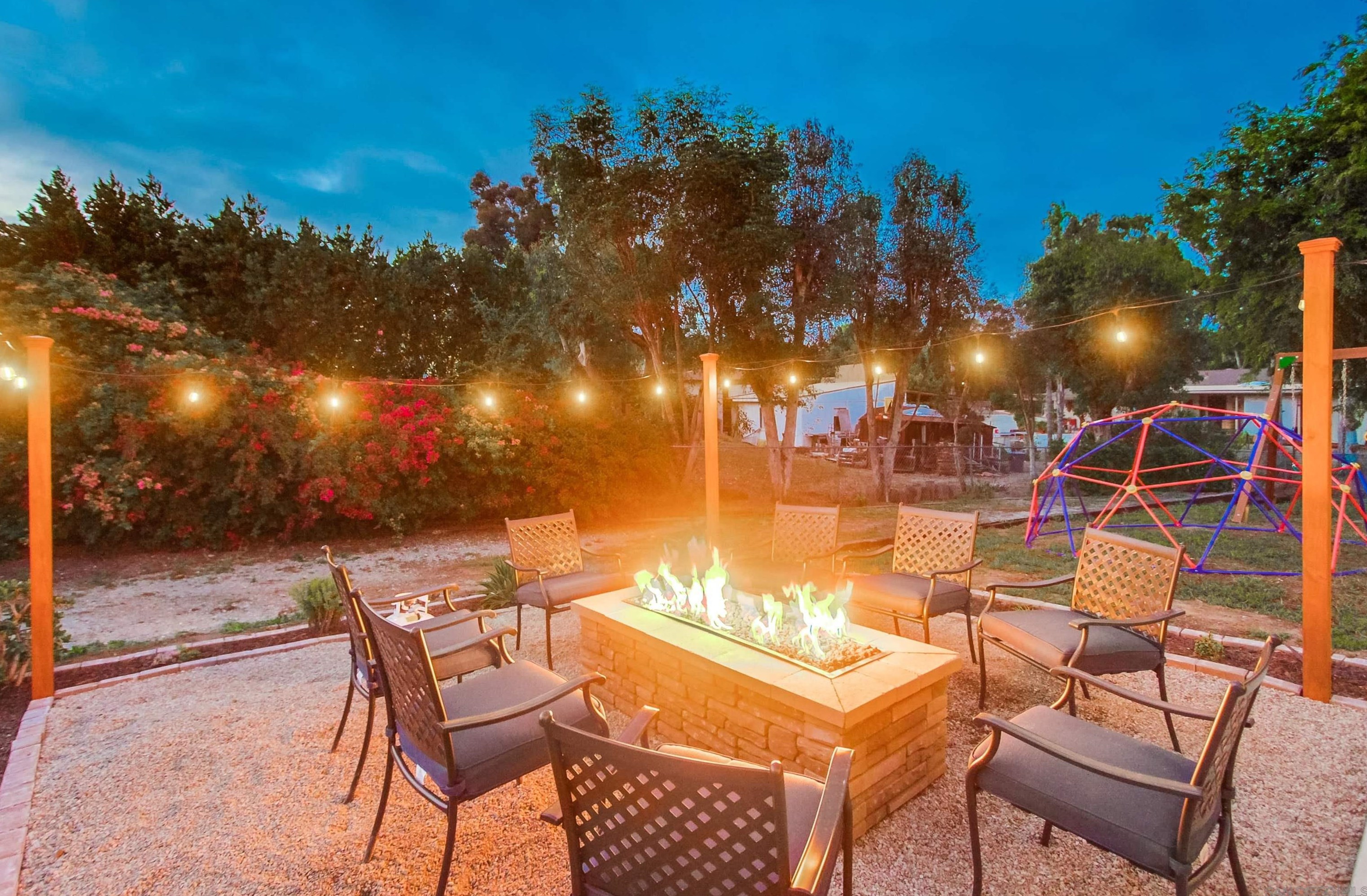 1566 La Vine Ln, Vista CA  92084-7268 exterior