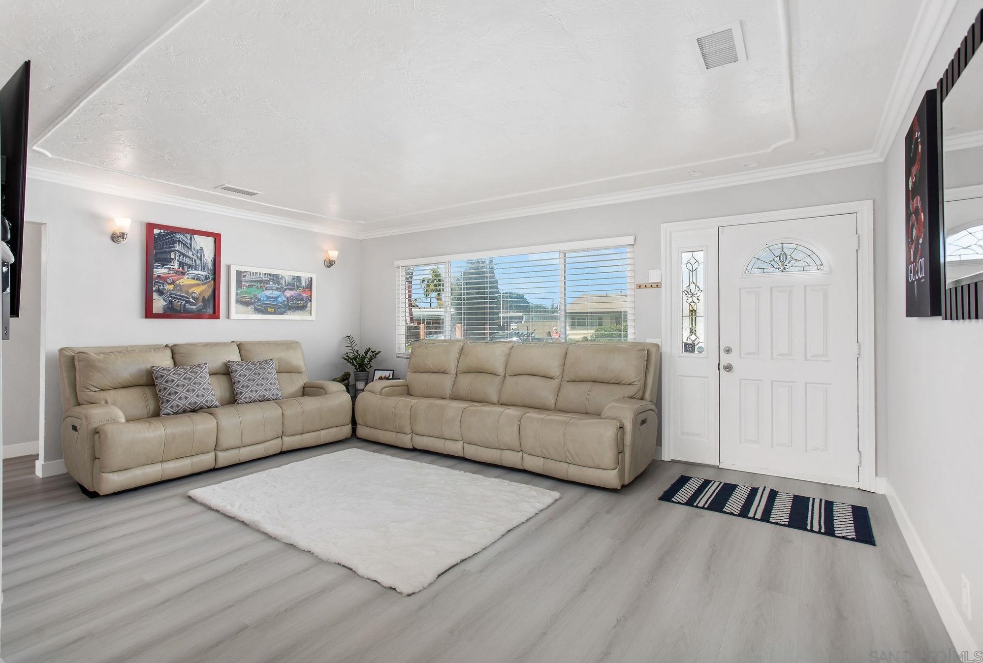 935 Brucker Ave, Spring Valley CA  91977-4806 exterior