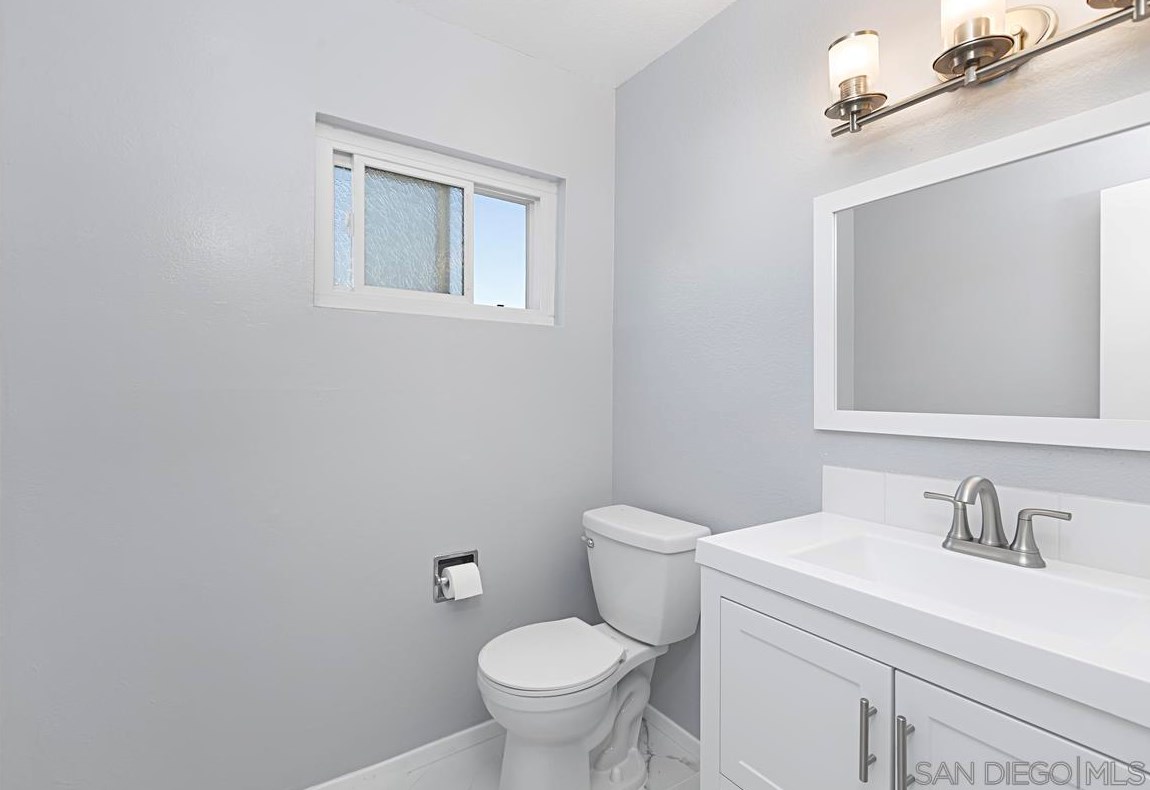 3311 Fairlomas Rd, National City CA  91950-8211 exterior