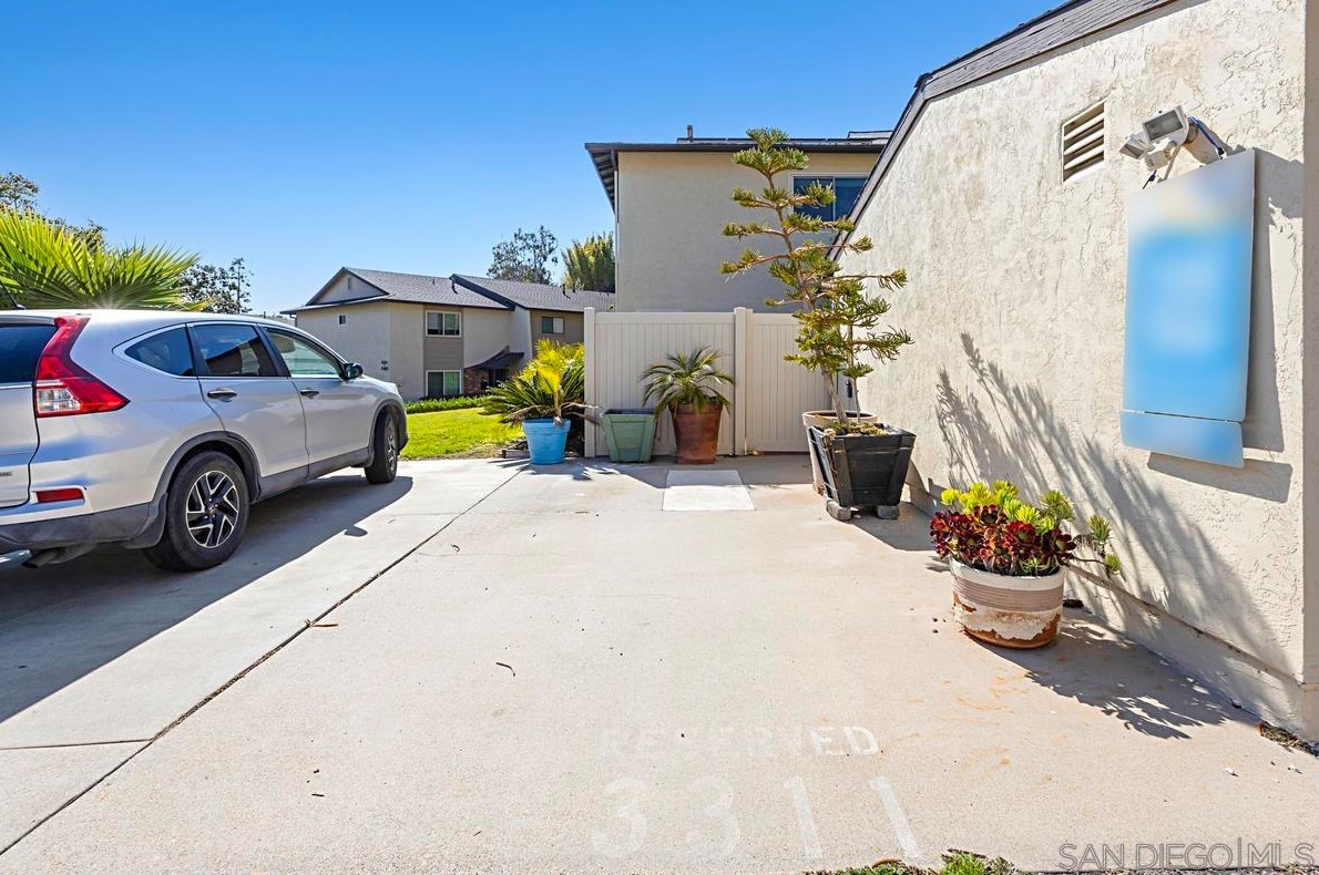 3311 Fairlomas Rd, National City CA  91950-8211 exterior