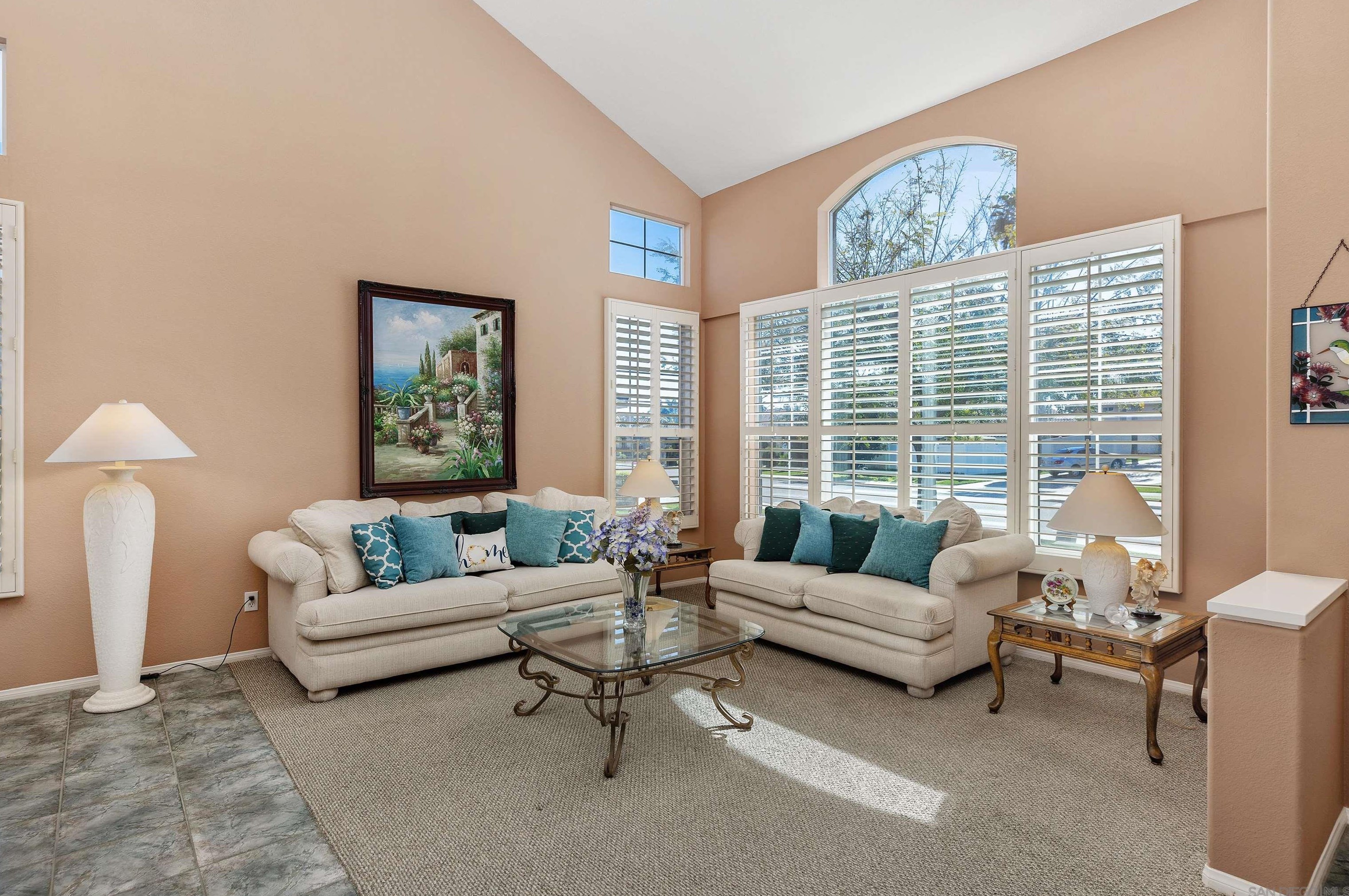 5213 Palmera Dr, Oceanside CA  92056-2117 exterior