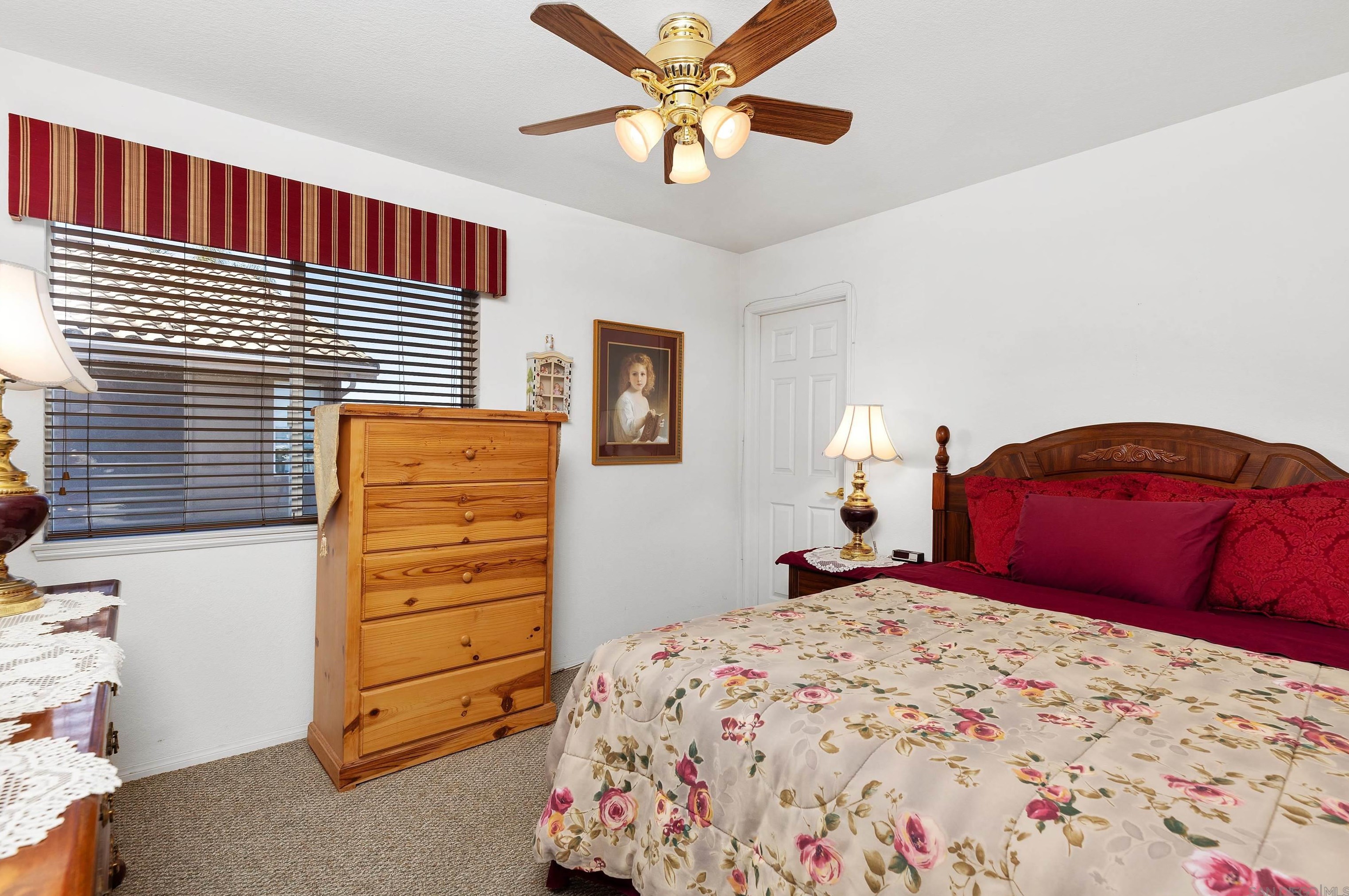 5213 Palmera Dr, Oceanside CA  92056-2117 exterior