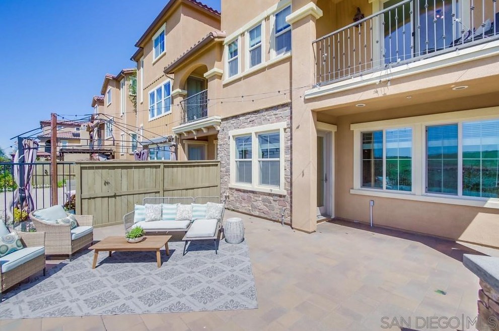 8575 Old Stonefield Chase, San Diego CA  92127-6134 exterior