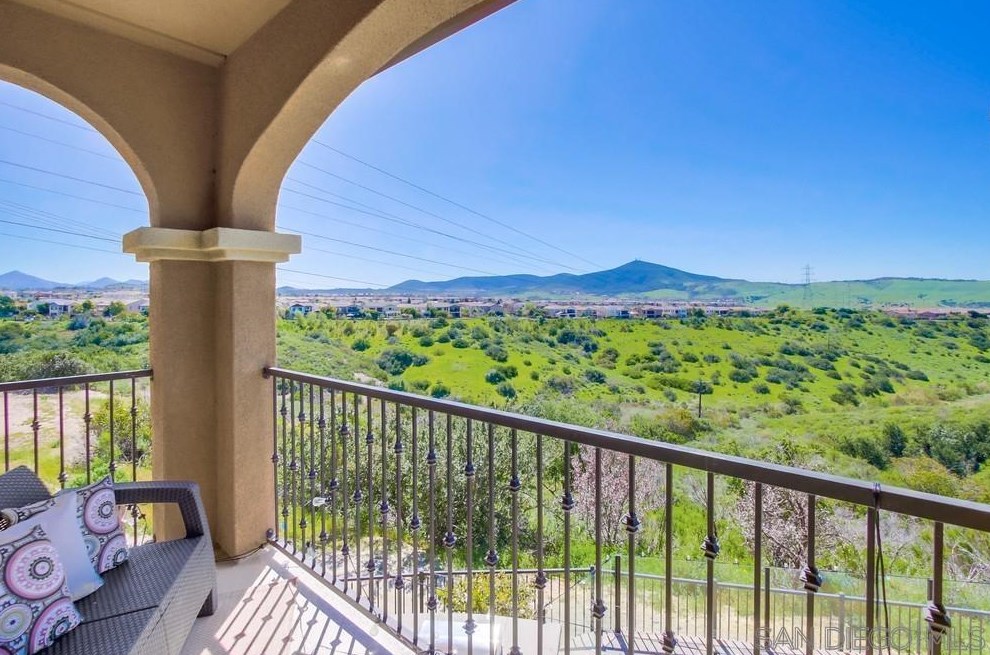 8575 Old Stonefield Chase, San Diego CA  92127-6134 exterior