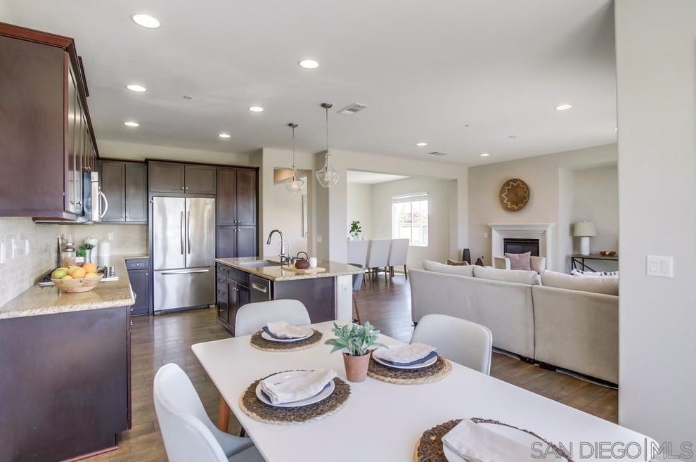 8575 Old Stonefield Chase, San Diego CA  92127-6134 exterior