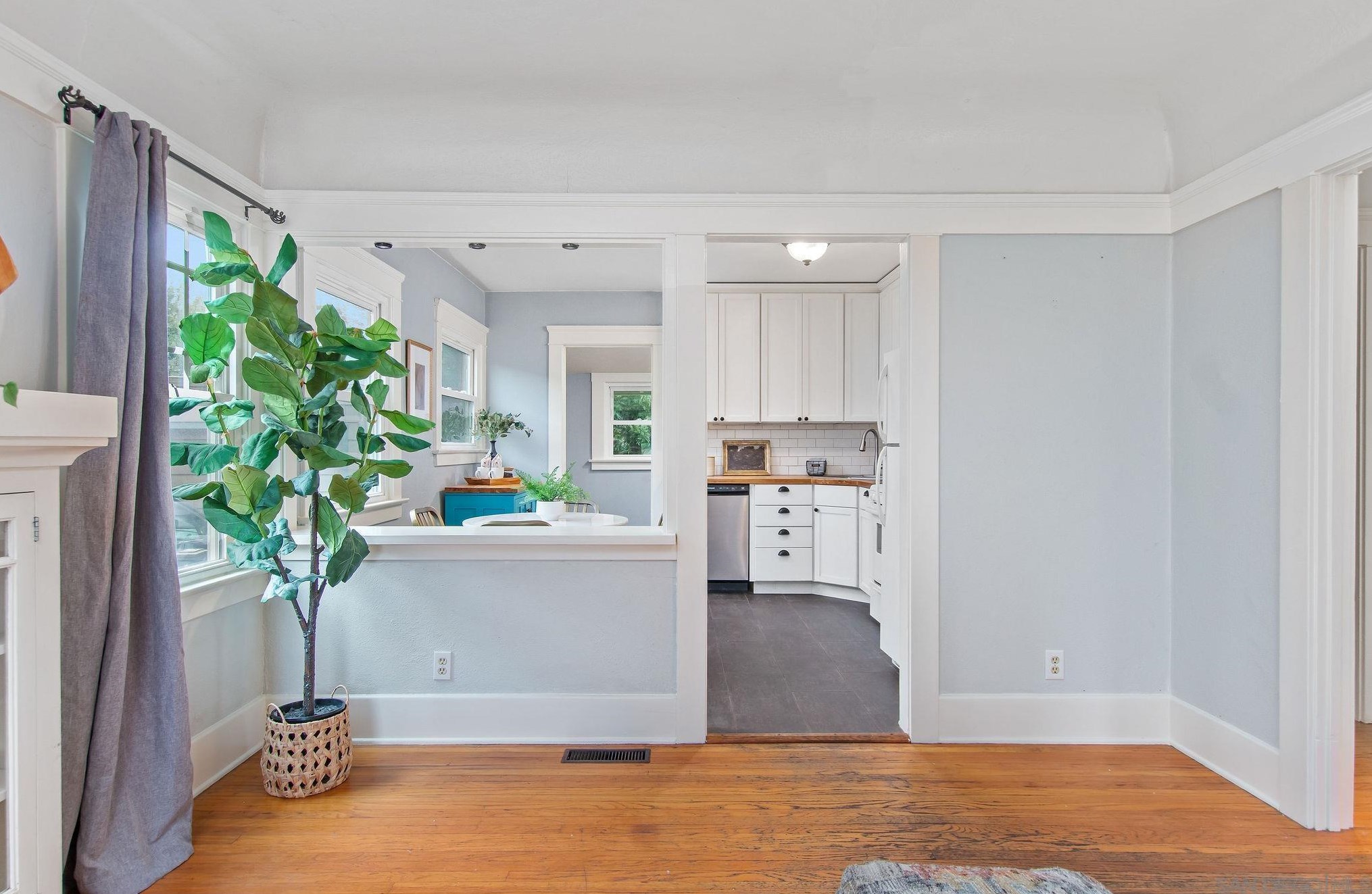 2315 Wightman St, San Diego CA 92104-3147 exterior