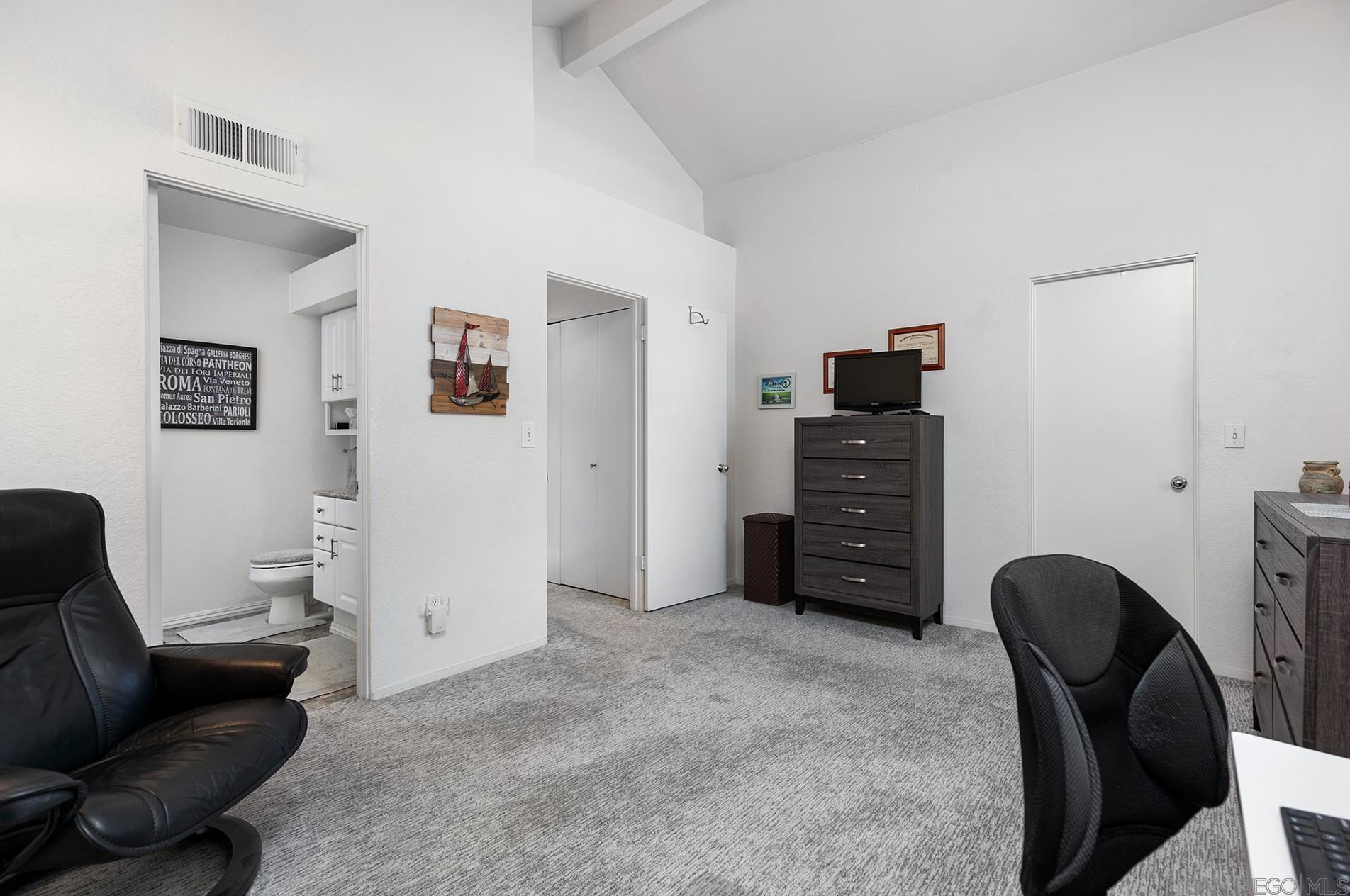 6465 Caminito Listo, San Diego CA 92111-6859 exterior