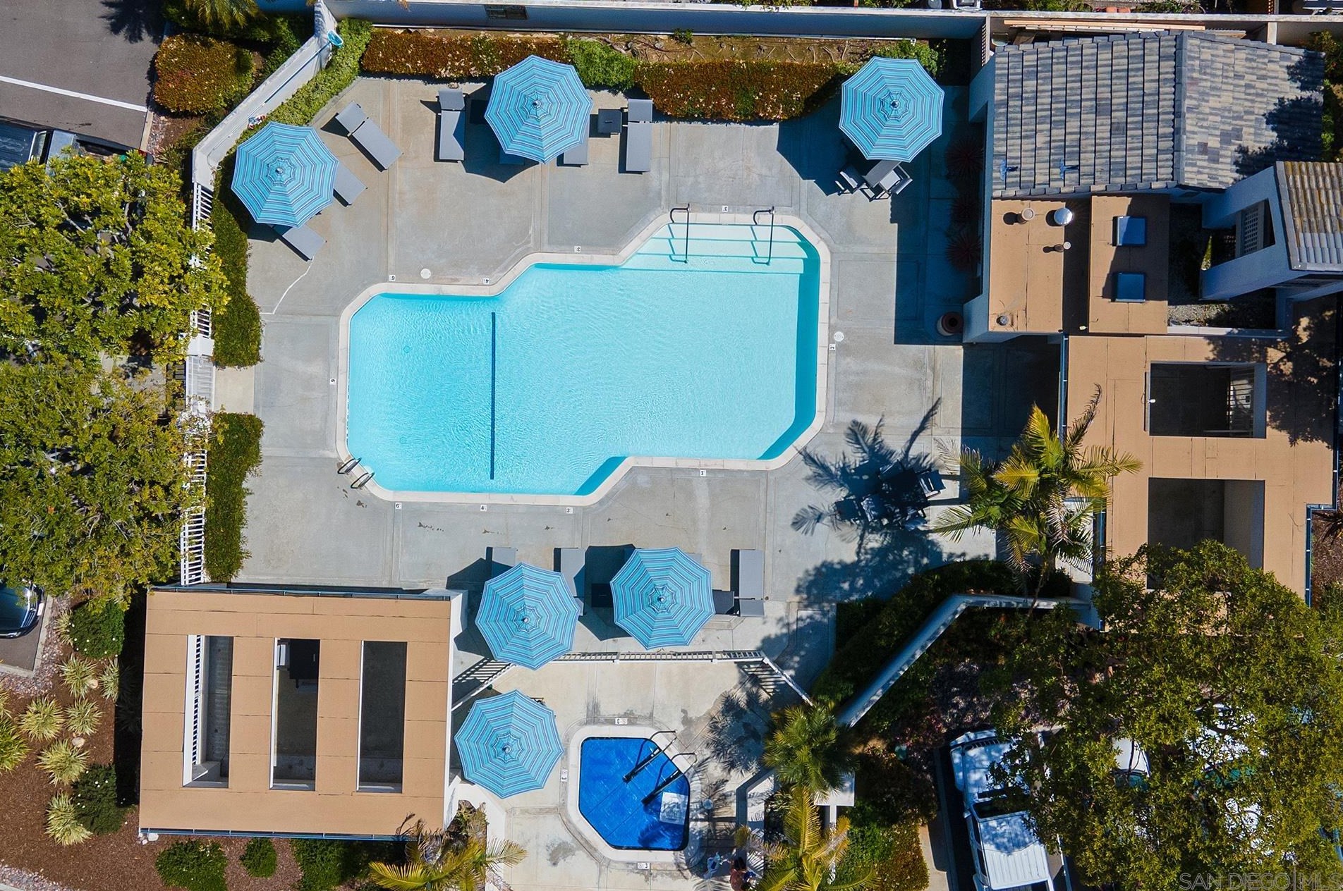 6465 Caminito Listo, San Diego CA 92111-6859 exterior