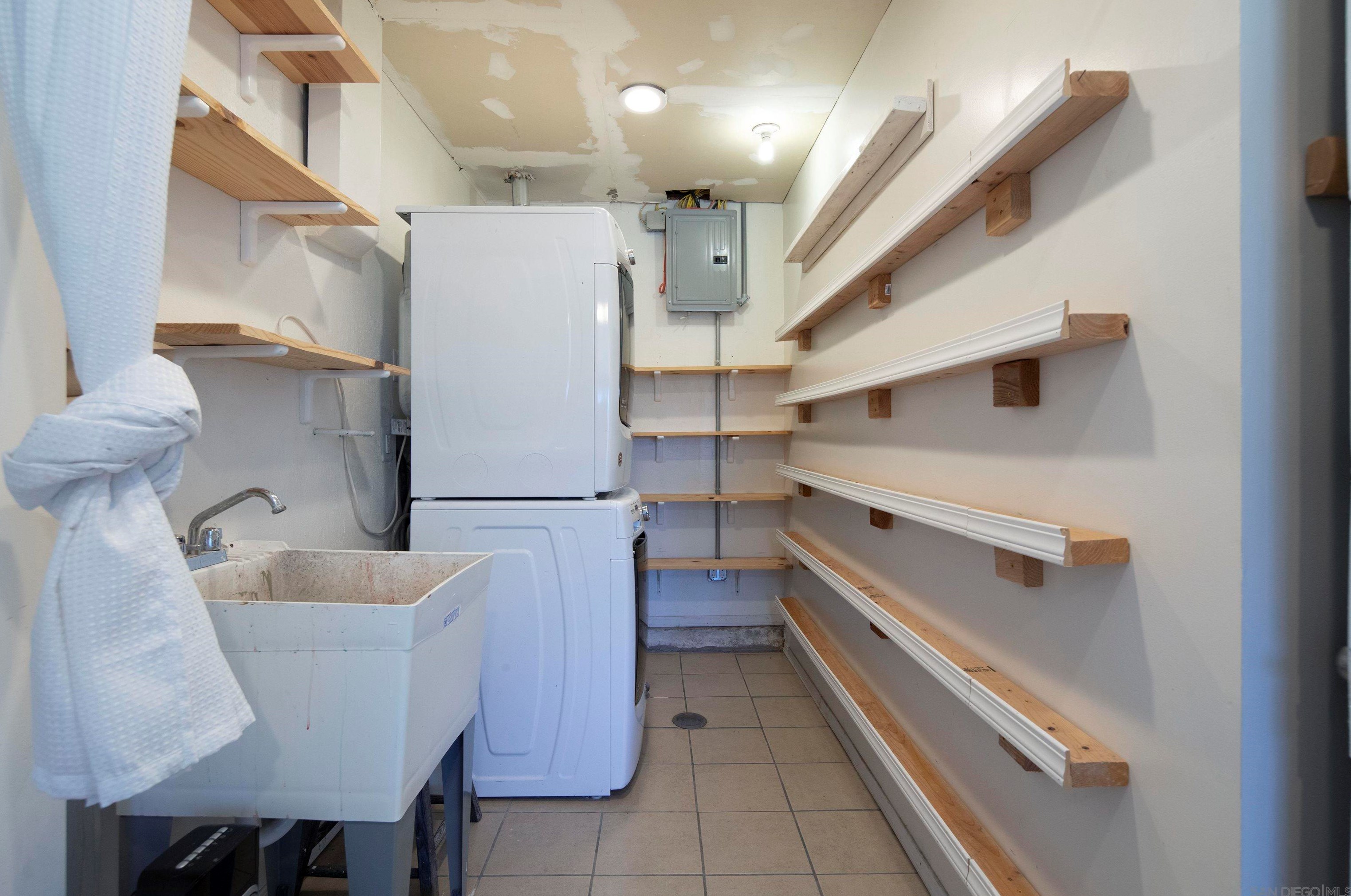 4276 Mt Herbert Ave, San Diego CA 92117-4730 exterior