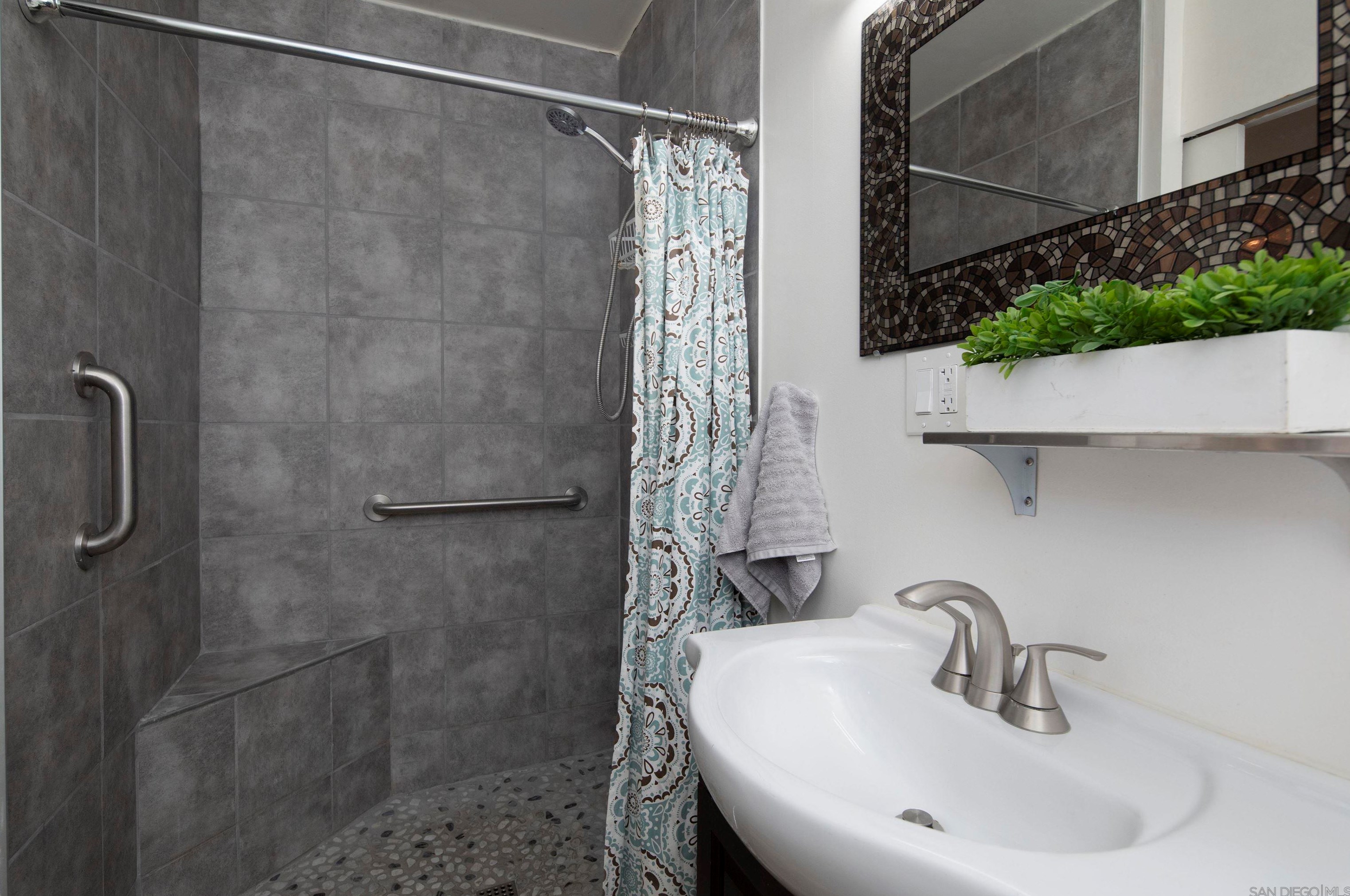 4276 Mt Herbert Ave, San Diego CA 92117-4730 exterior