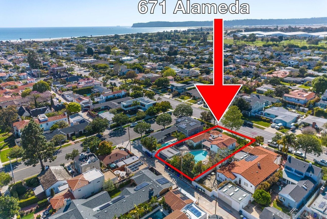 671 Alameda Blvd, San Diego CA 92118-2014 exterior