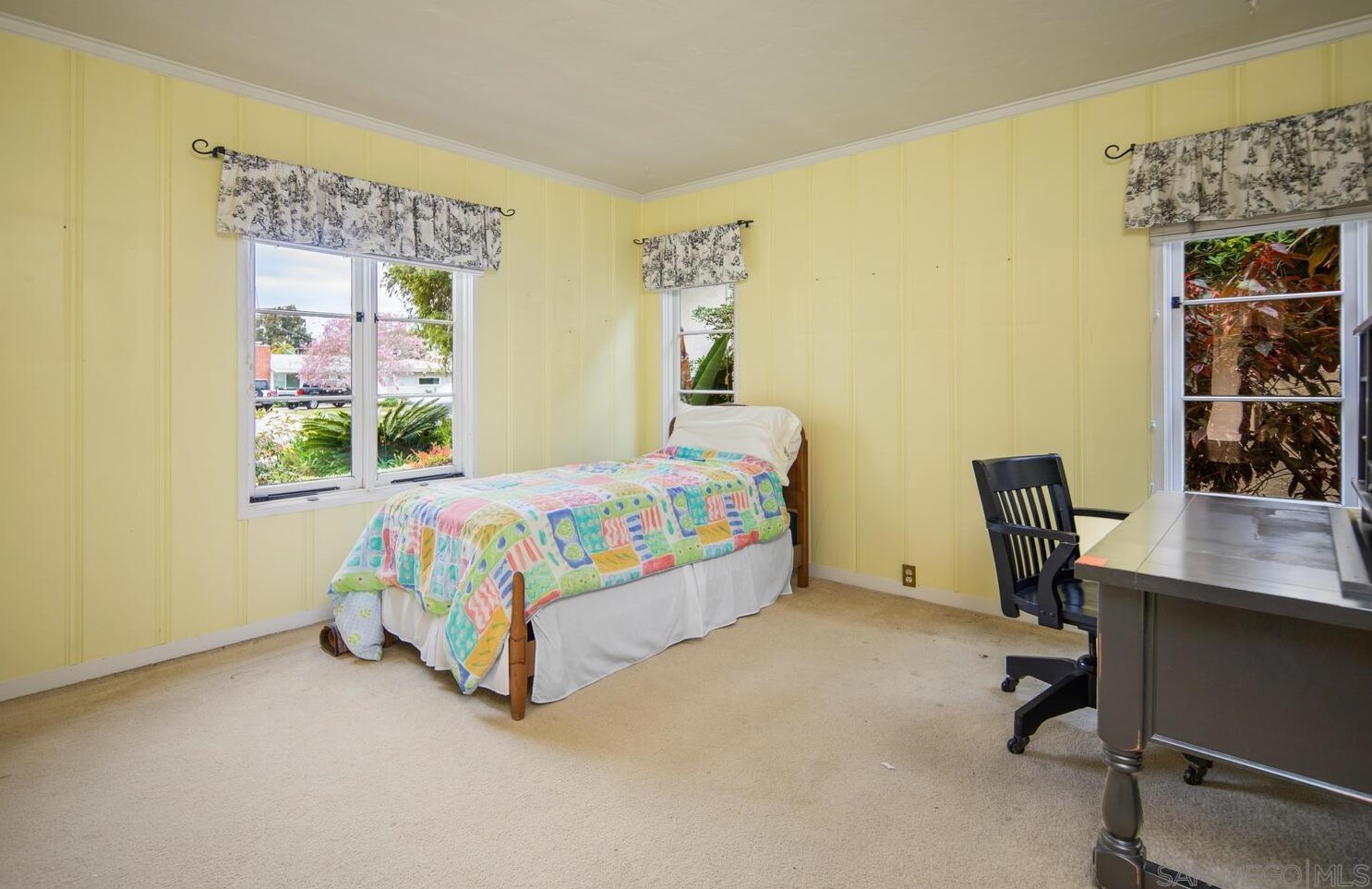 671 Alameda Blvd, San Diego CA 92118-2014 exterior