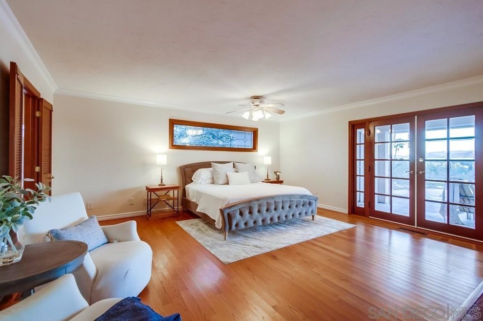 10510 Fuerte Dr, La Mesa CA  91941-4351 exterior