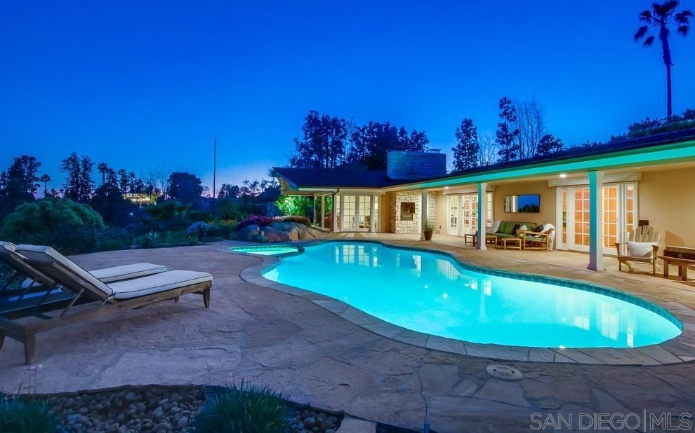 10510 Fuerte Dr, La Mesa CA  91941-4351 exterior