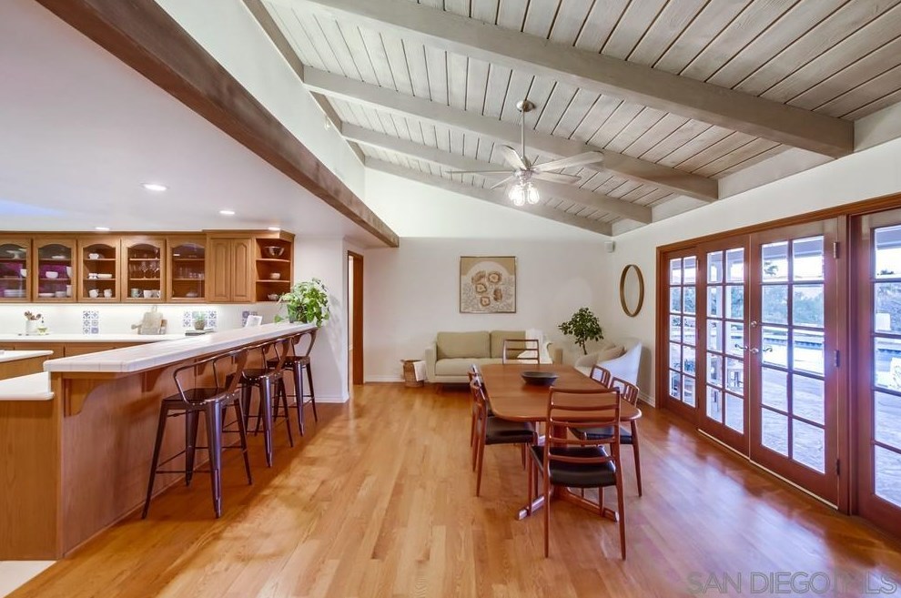 10510 Fuerte Dr, La Mesa CA  91941-4351 exterior