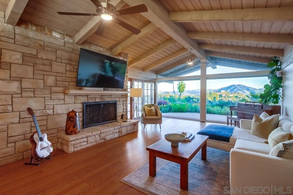 10510 Fuerte Dr, La Mesa CA  91941-4351 exterior