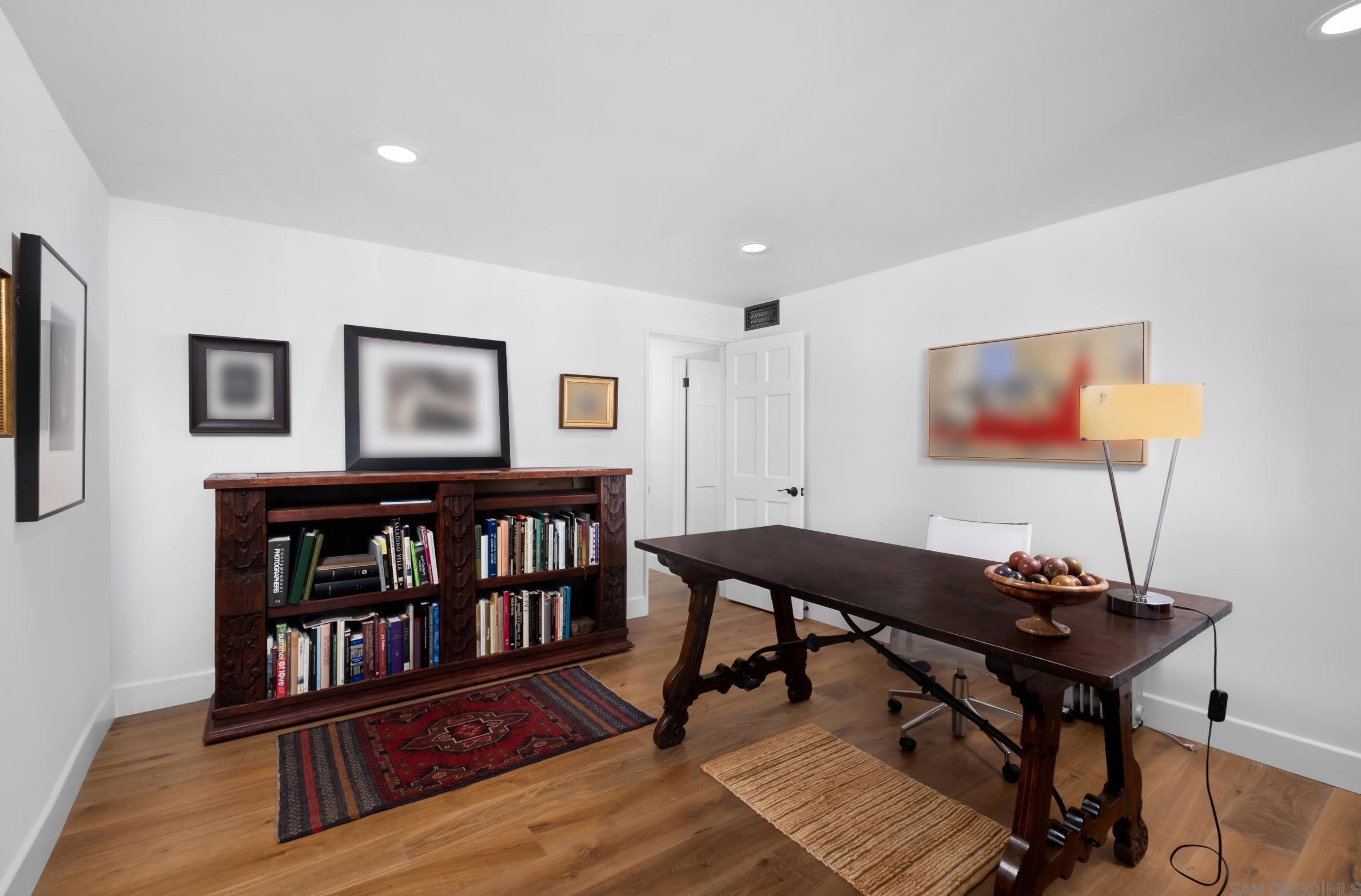 1719 Kings Rd, Vista CA  92084-3639 exterior