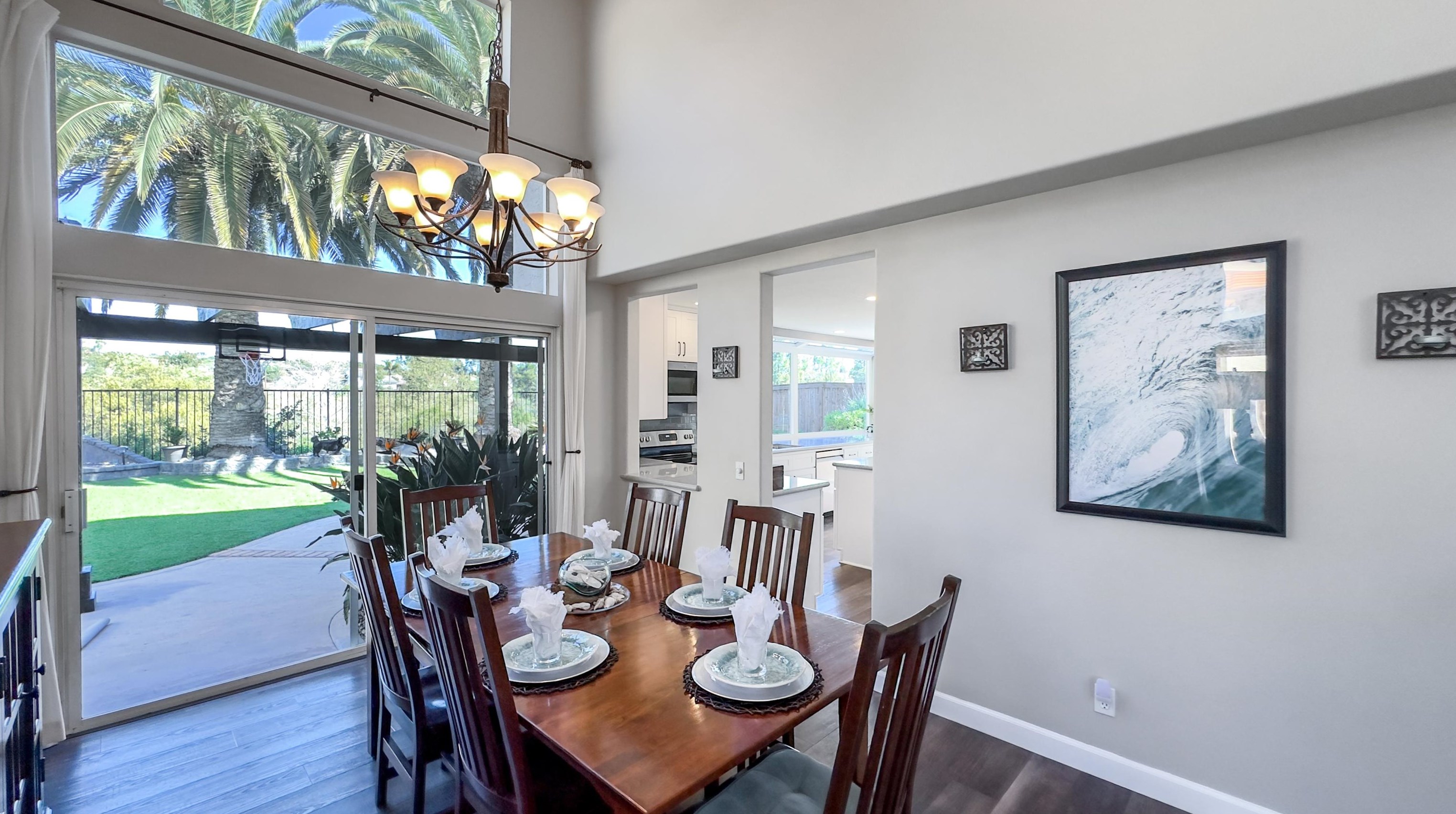 1616 Mountain Pass Cir, Vista CA  92081-8811 exterior