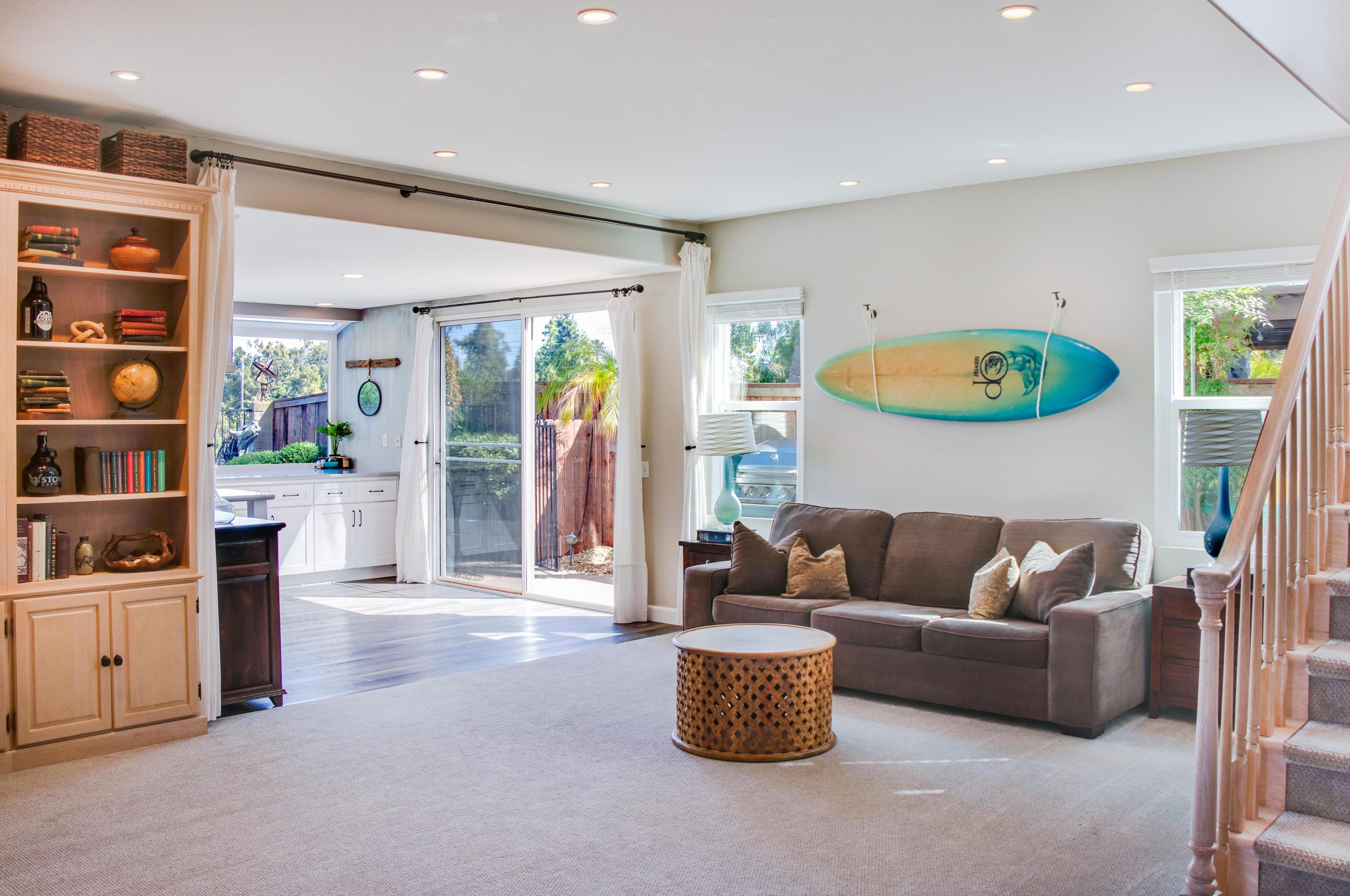 1616 Mountain Pass Cir, Vista CA  92081-8811 exterior