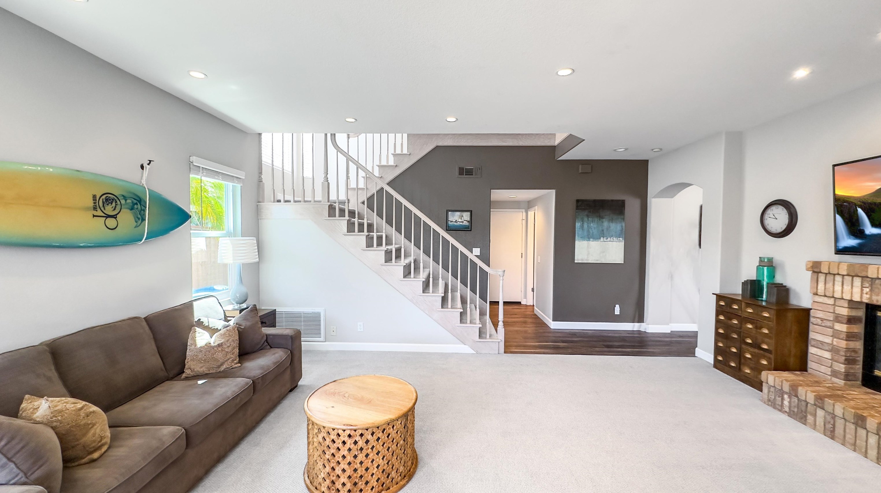 1616 Mountain Pass Cir, Vista CA  92081-8811 exterior