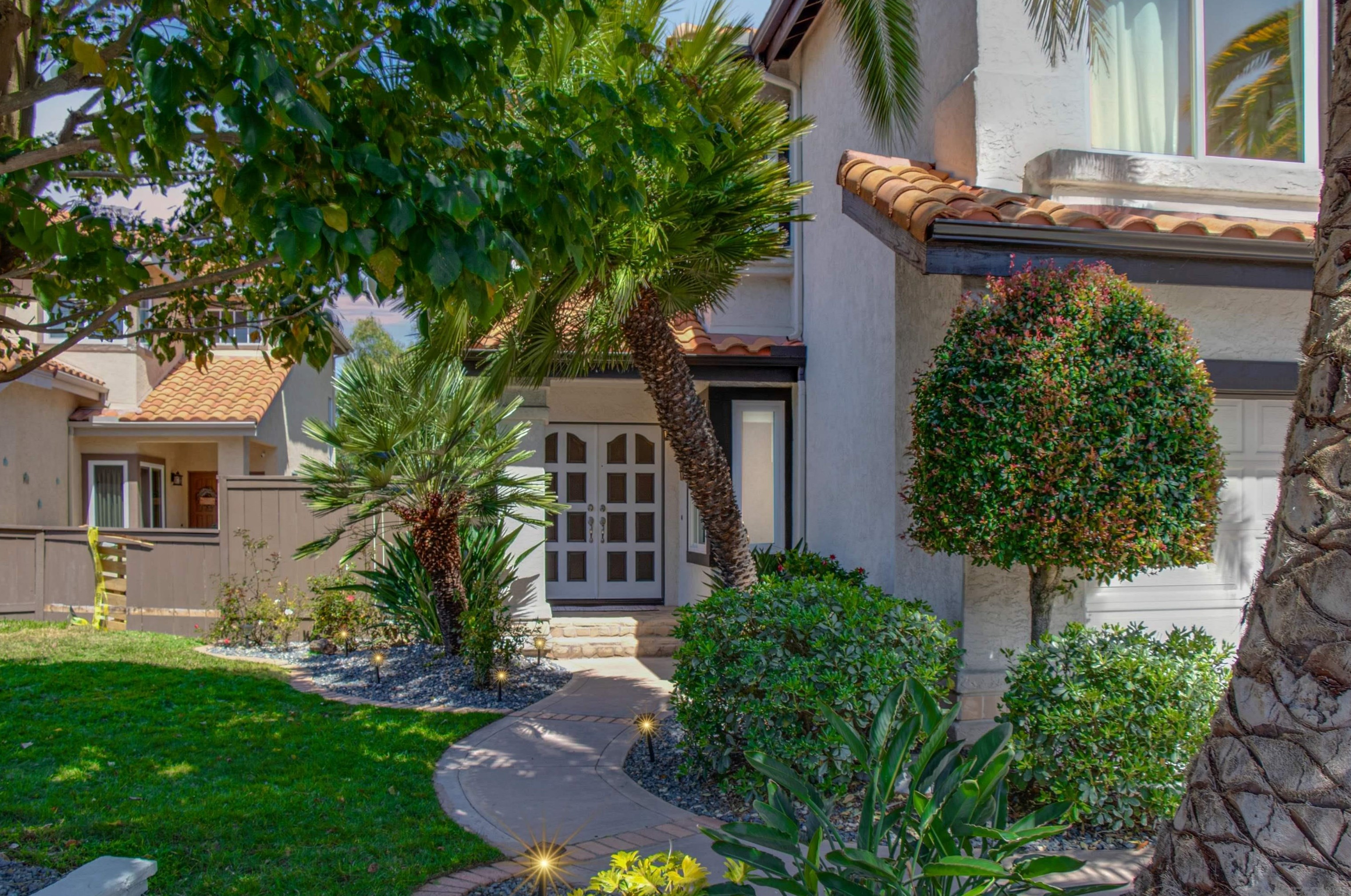 1616 Mountain Pass Cir, Vista CA  92081-8811 exterior