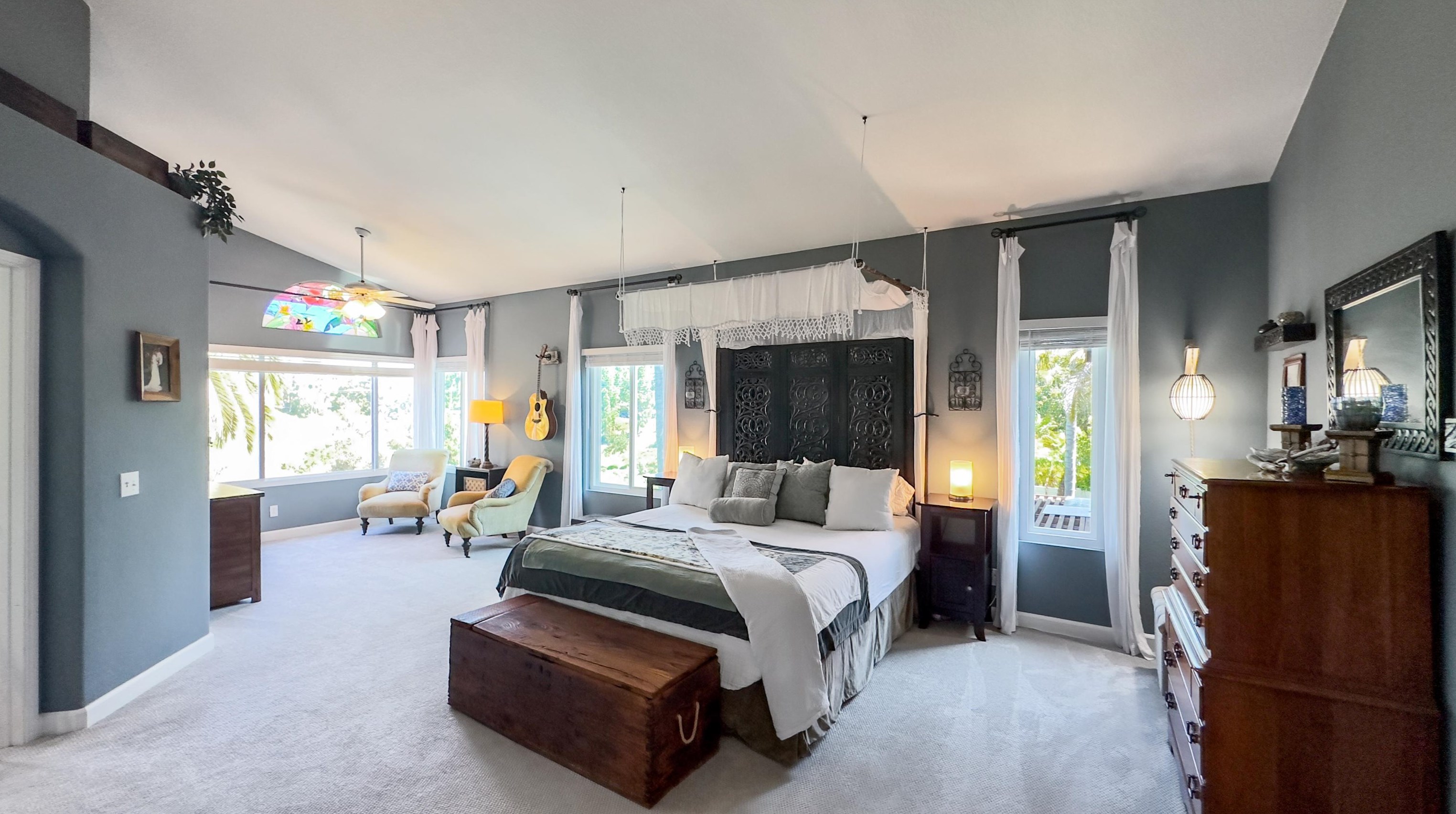 1616 Mountain Pass Cir, Vista CA  92081-8811 exterior