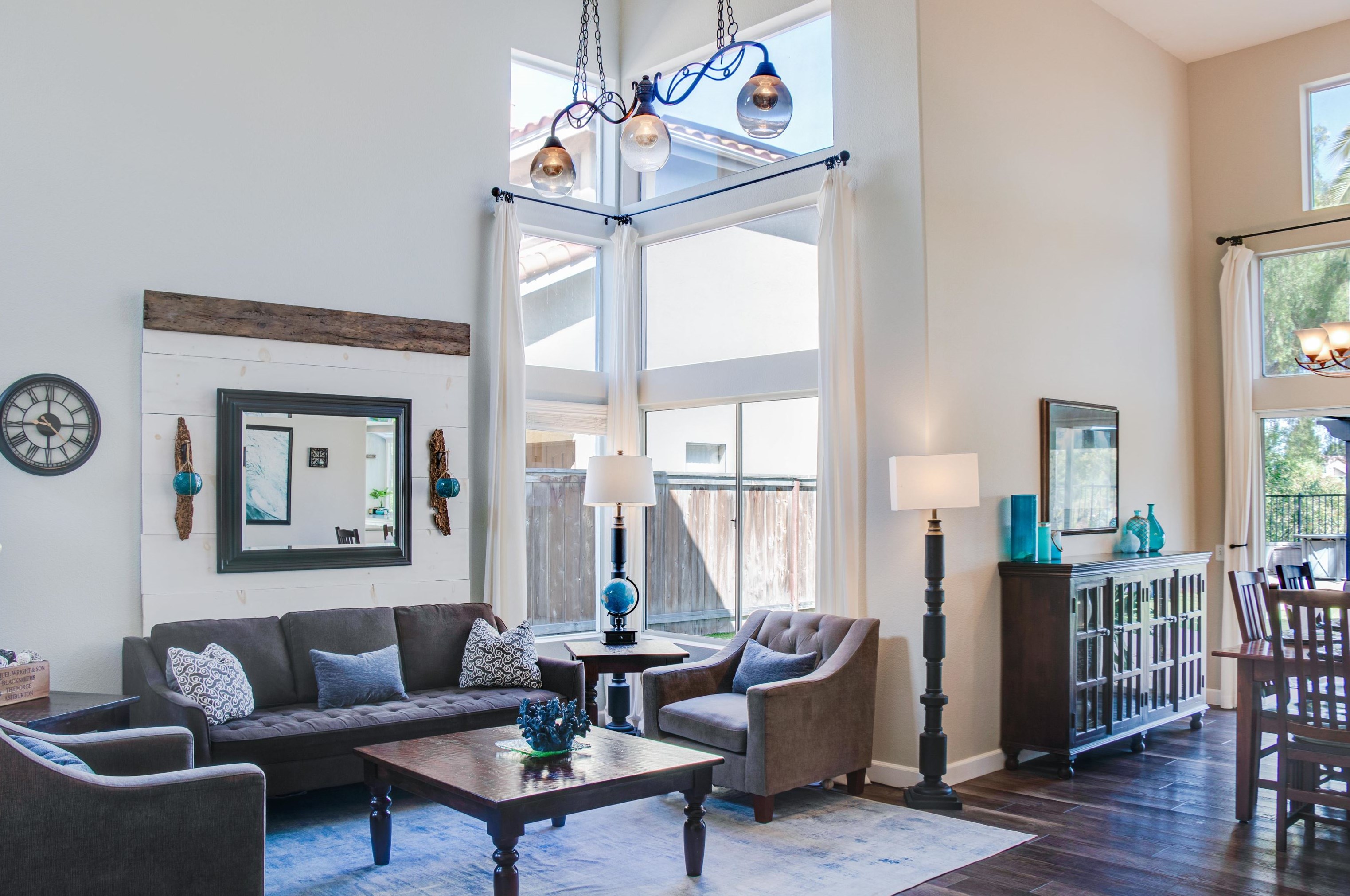 1616 Mountain Pass Cir, Vista CA  92081-8811 exterior