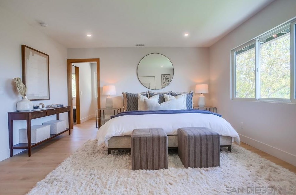 2133 Woodwind Dr, Encinitas CA  92024-6434 exterior