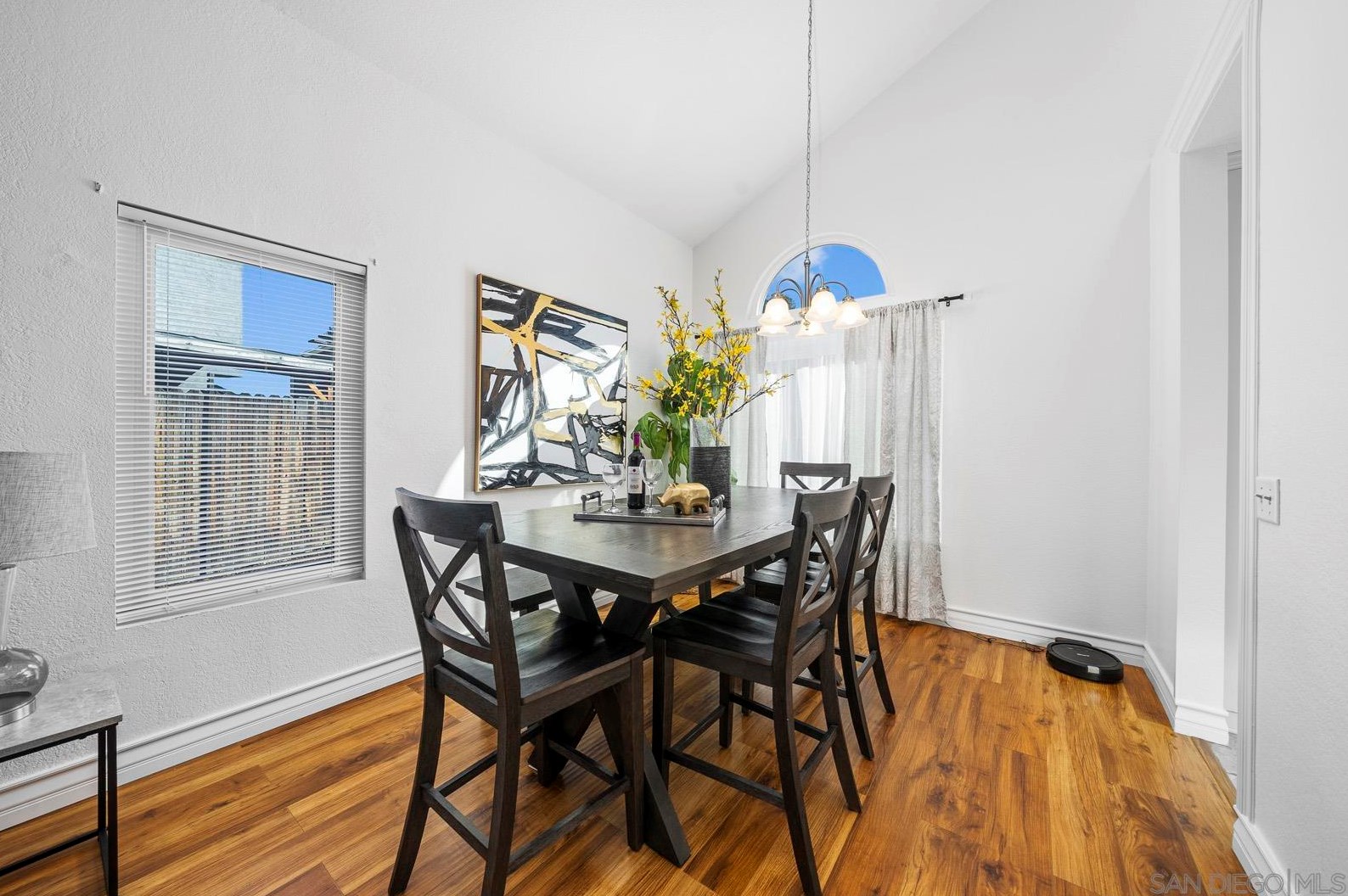 29769 Stonewood Rd, Temecula CA  92591-5303 exterior