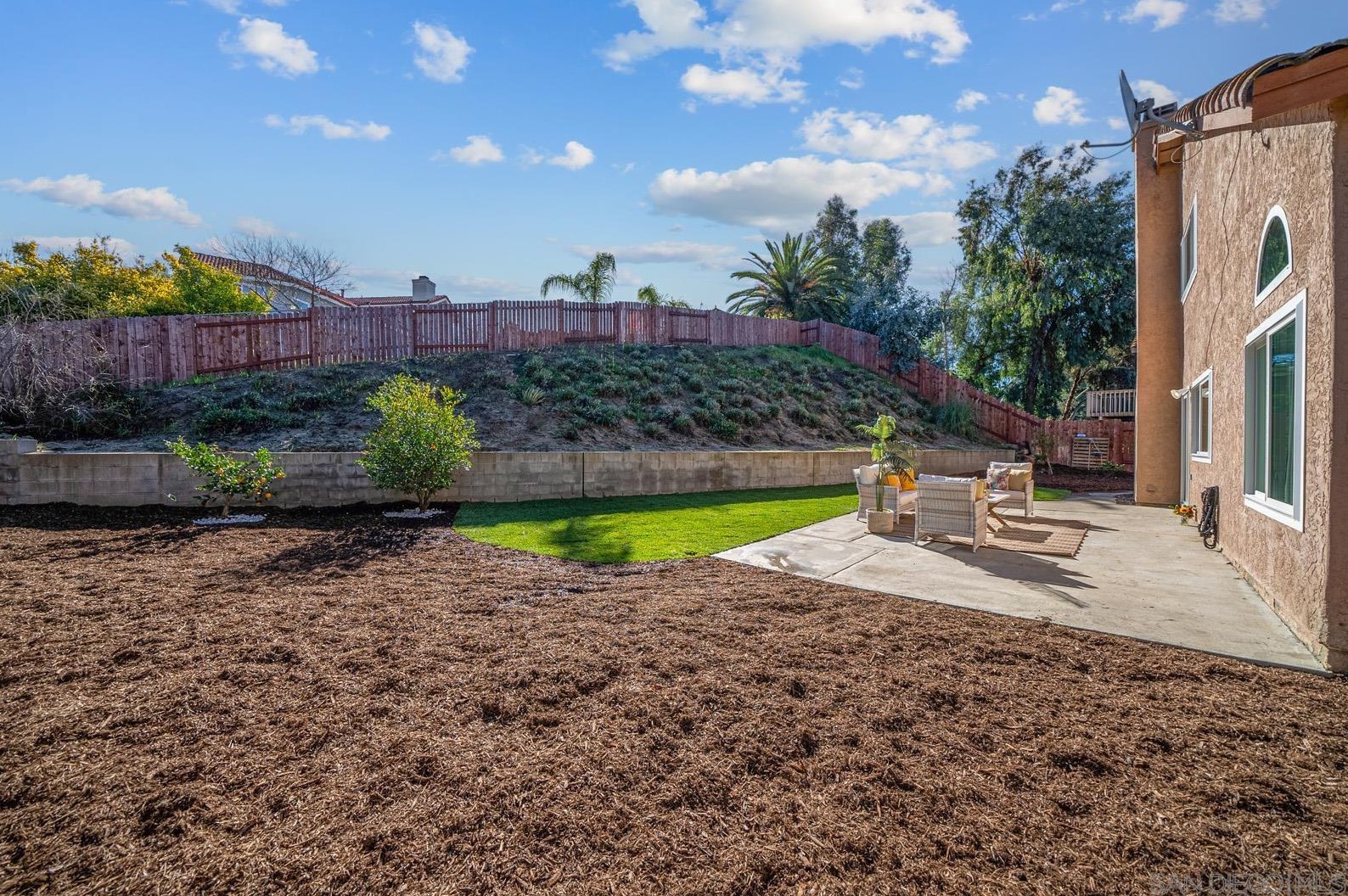 29769 Stonewood Rd, Temecula CA  92591-5303 exterior