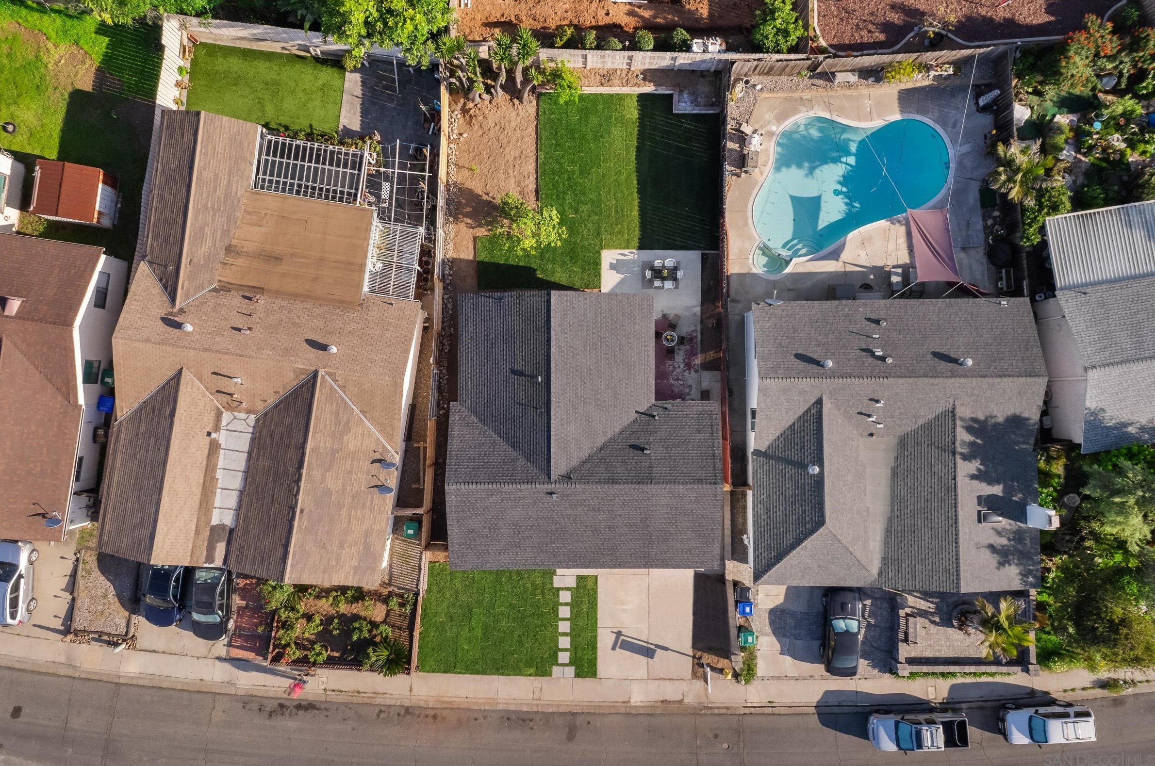 8685 Hebrides Dr, San Diego CA 92126-3314 exterior