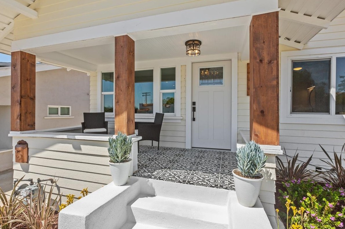 244 27th St, San Diego CA  92102-3118 exterior